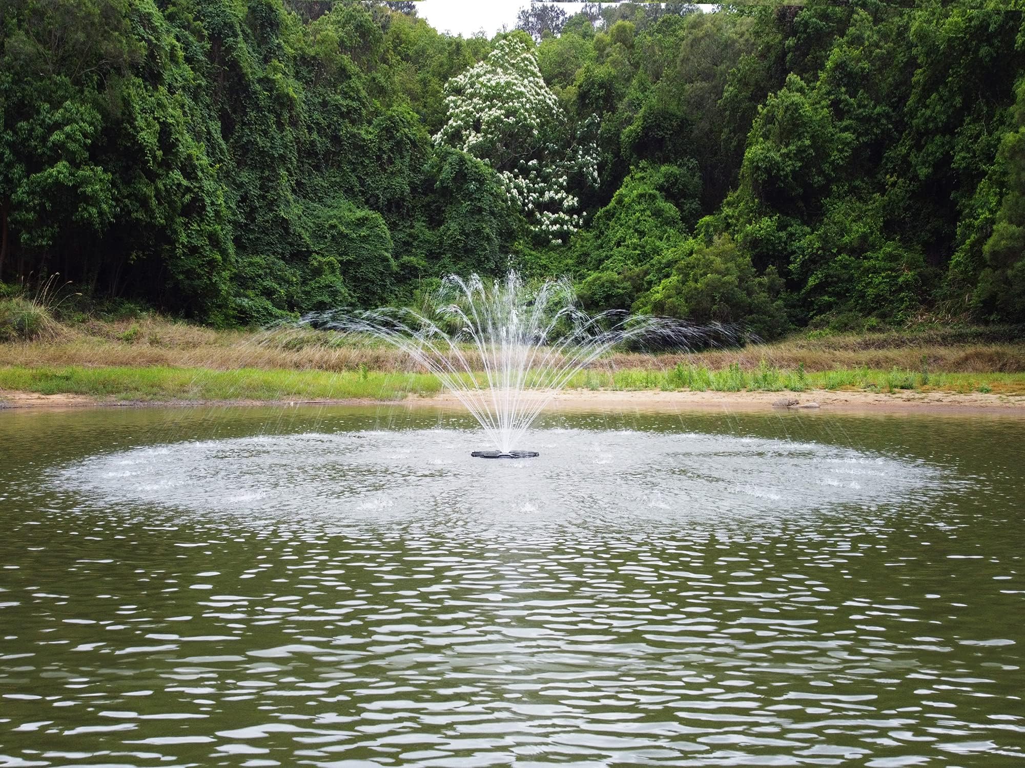 HQUA-FS01 110V, 1/2HP, OD(φ) 32” Large Pond Floating Fountain with 13000 GPH Fountain Pump, 100’ Power Cord, Two Spray Patterns 32'×12' and 18'×6'