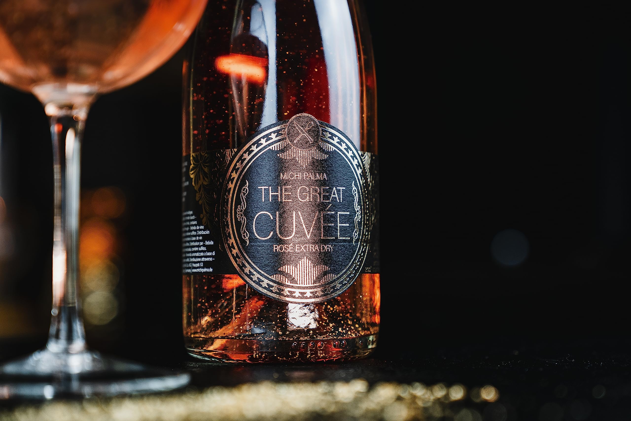 Michi Palma | The Great Cuvée Rosé Extra Dry (1 x 0.75 l) | Mit 23 Karat reinem Blattgold und edler Geschenkverpackung | Goldene Geschenkidee
