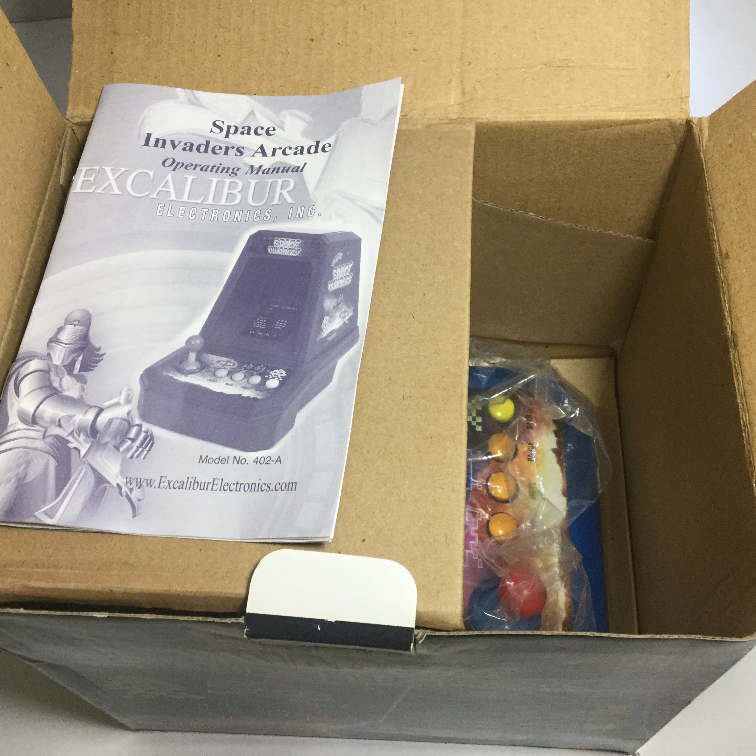 Excalibur 402-A Space Invaders Arcade, Plug & Play Video