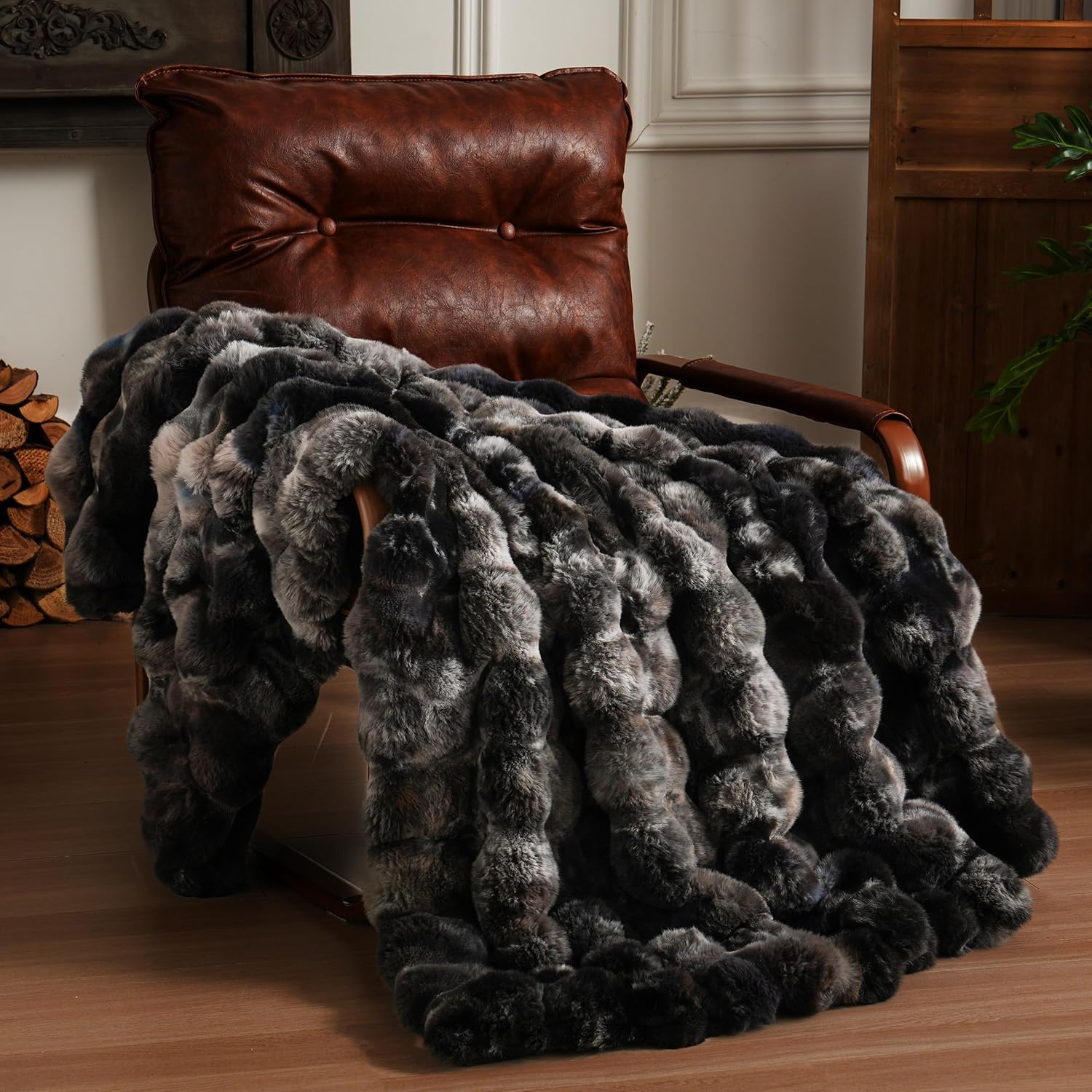 BENVWE Fluffy Faux Fur Throw Blanket for Couch, Soft Plush Thick Cozy Fuzzy Luxury Minky Bubble Blanket for Home Living Room Decor Gift for Women, Tie-dye Grey, 50″ x 60″, 1100GSM