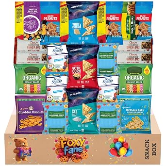 Foxy Fane 25 count Healthy Snack Box - Premium Holiday، Christmas & New Year Gift Care Package مع مجموعة متنوعة من المكسرات ، المفرقعات ، البارات و & المزيد - مجموعة كبيرة من العلاجات اللذيذة مجموعة متنوعة من 25 وجبة خفيفة