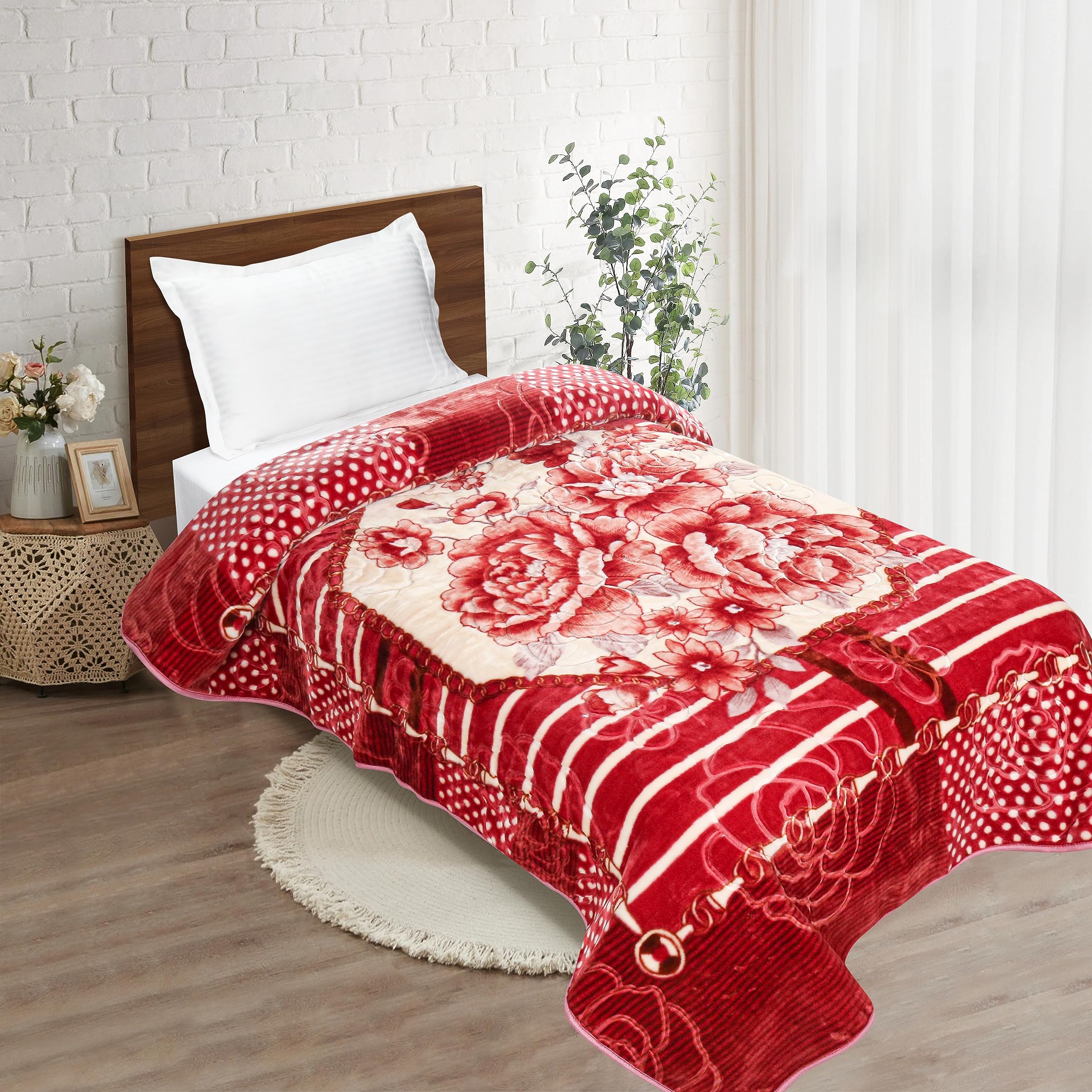 EliteHome Elite Home Single Layered Embossed Ultra Soft Warm Durable Blanket,2KG(160 cm*220 cm) (Red, Single)