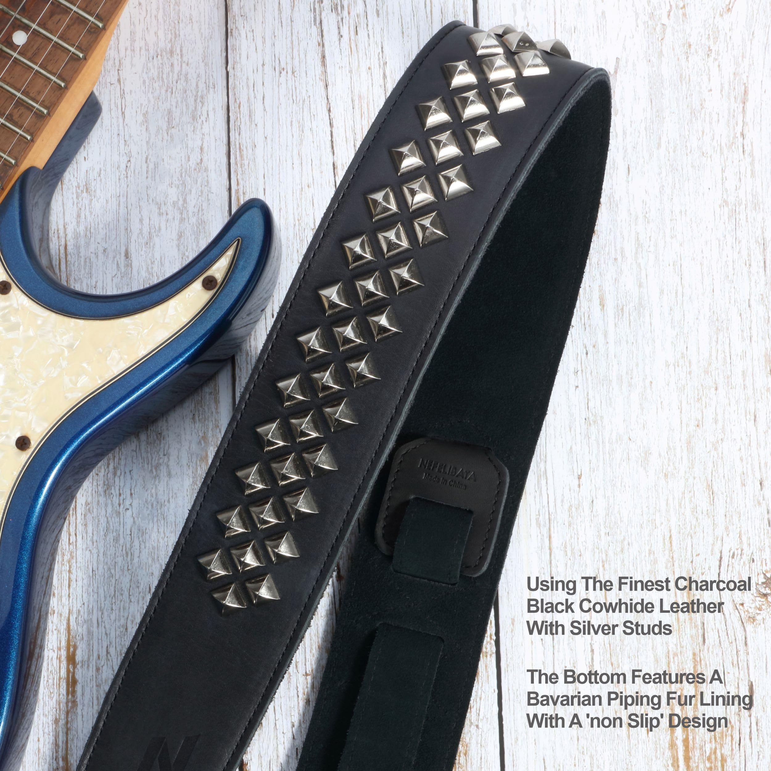 Nefelibata Tracolla per chitarra in pelle pieno fiore imbottitura in schiuma e rivetti quadrati in argento diamantato per chitarre elettriche, acustiche e bassi (larghezza 2,5", nero carbone)