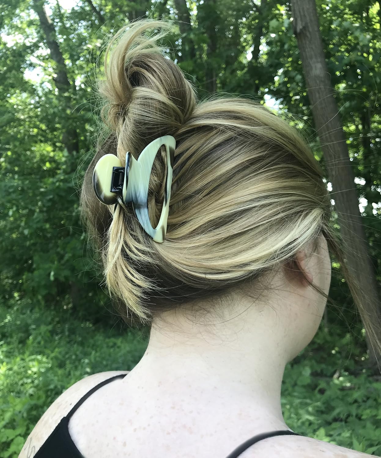 Ficcare Manhattan Oval Open Jaws in Horn Acetate