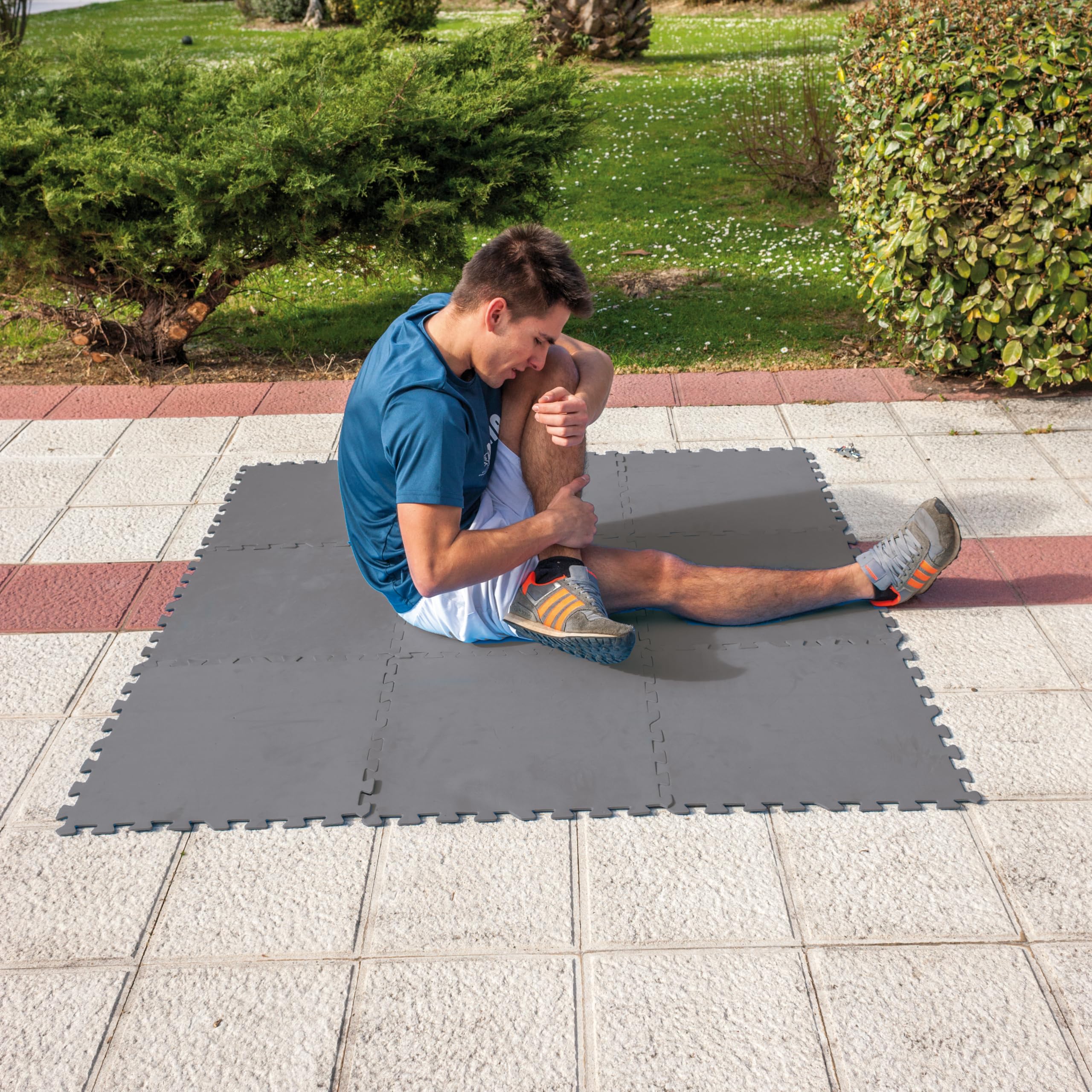 Gre MPF509GY - Protecteur de Sol de Piscine en EVA, Couleur Gris Anthracite, 9 pièces, 8 mm d'épaisseur. Résistant et offrant Une Protection Solide Contre Les Perforations.