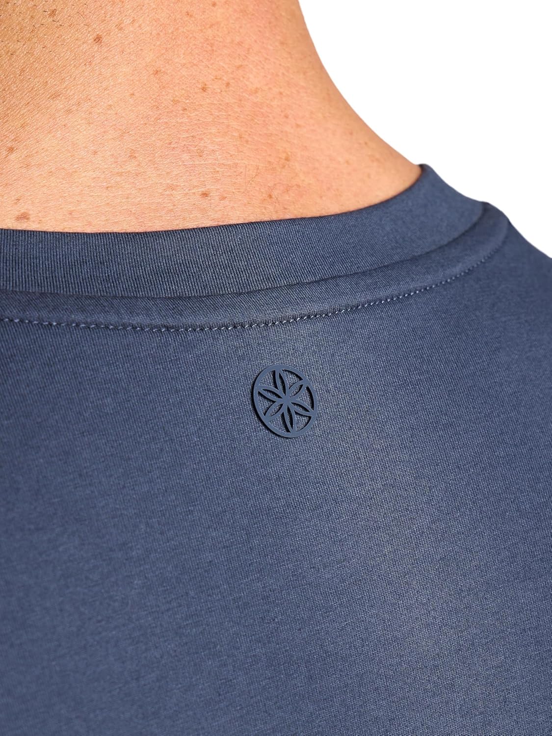 Gaiam Men's Zen Vent Short Sleeve Crewneck T-Shirt, Standard Fit, Stretch Midweight Material