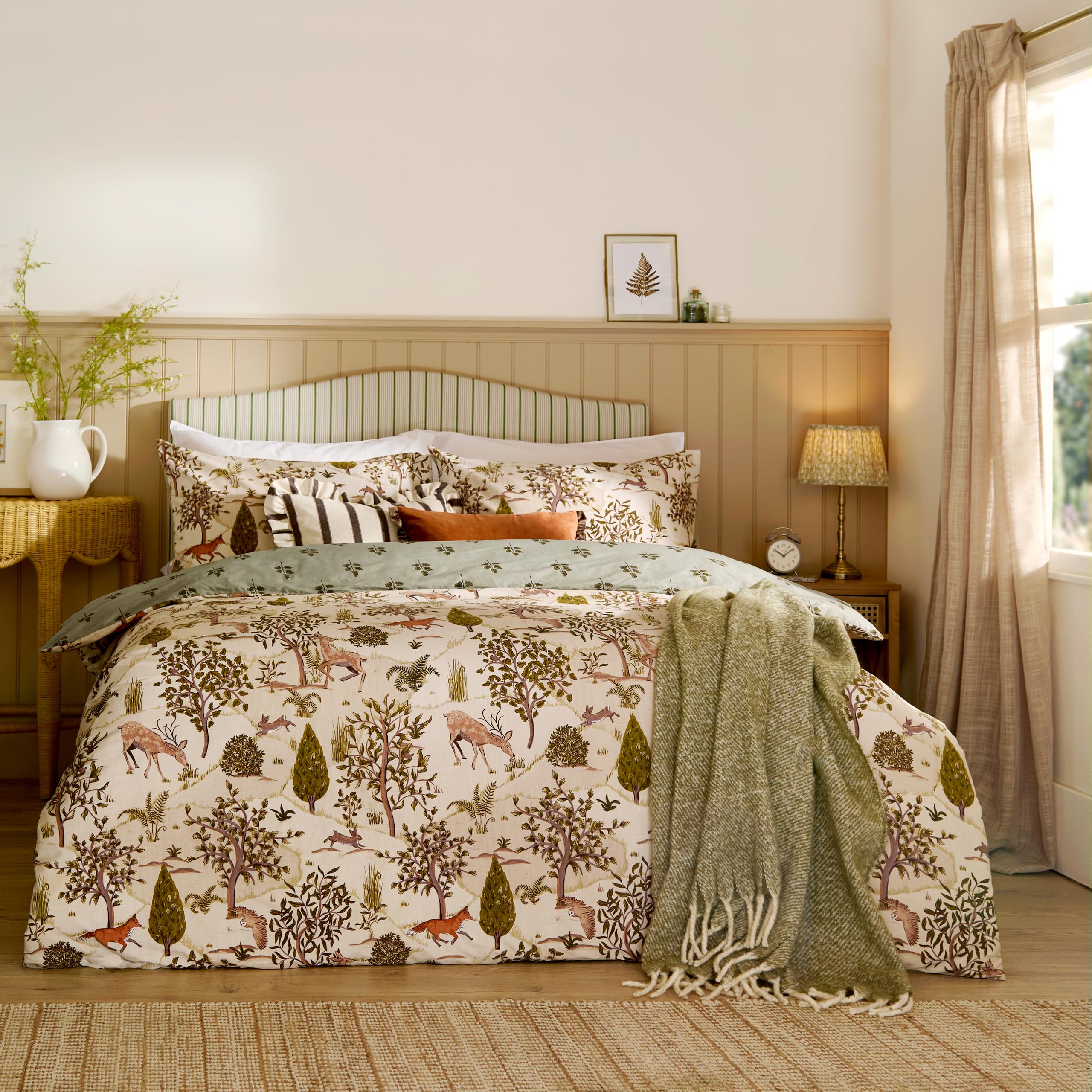 Furn Fable Printed Reversible Cotton Blend Duvet Cover Set | Size: Super King