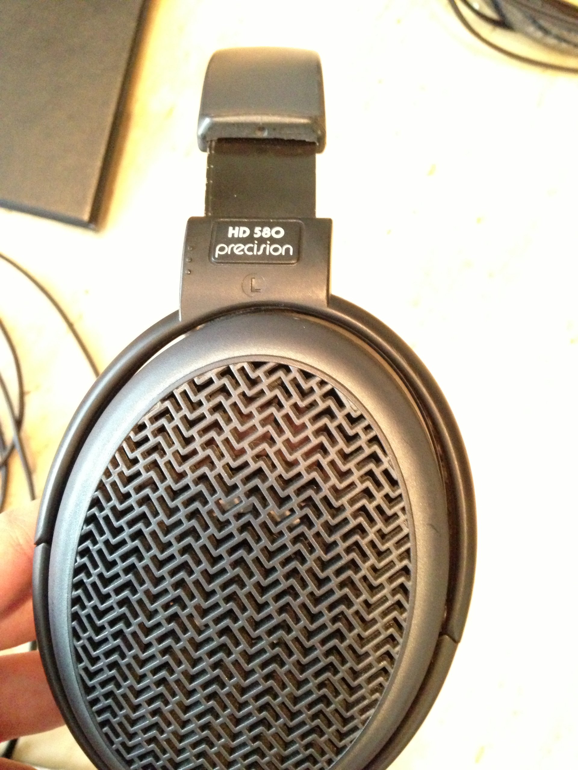 Sennheiser HD 580 Dynamic HiFi Professional Headphone : Amazon.in