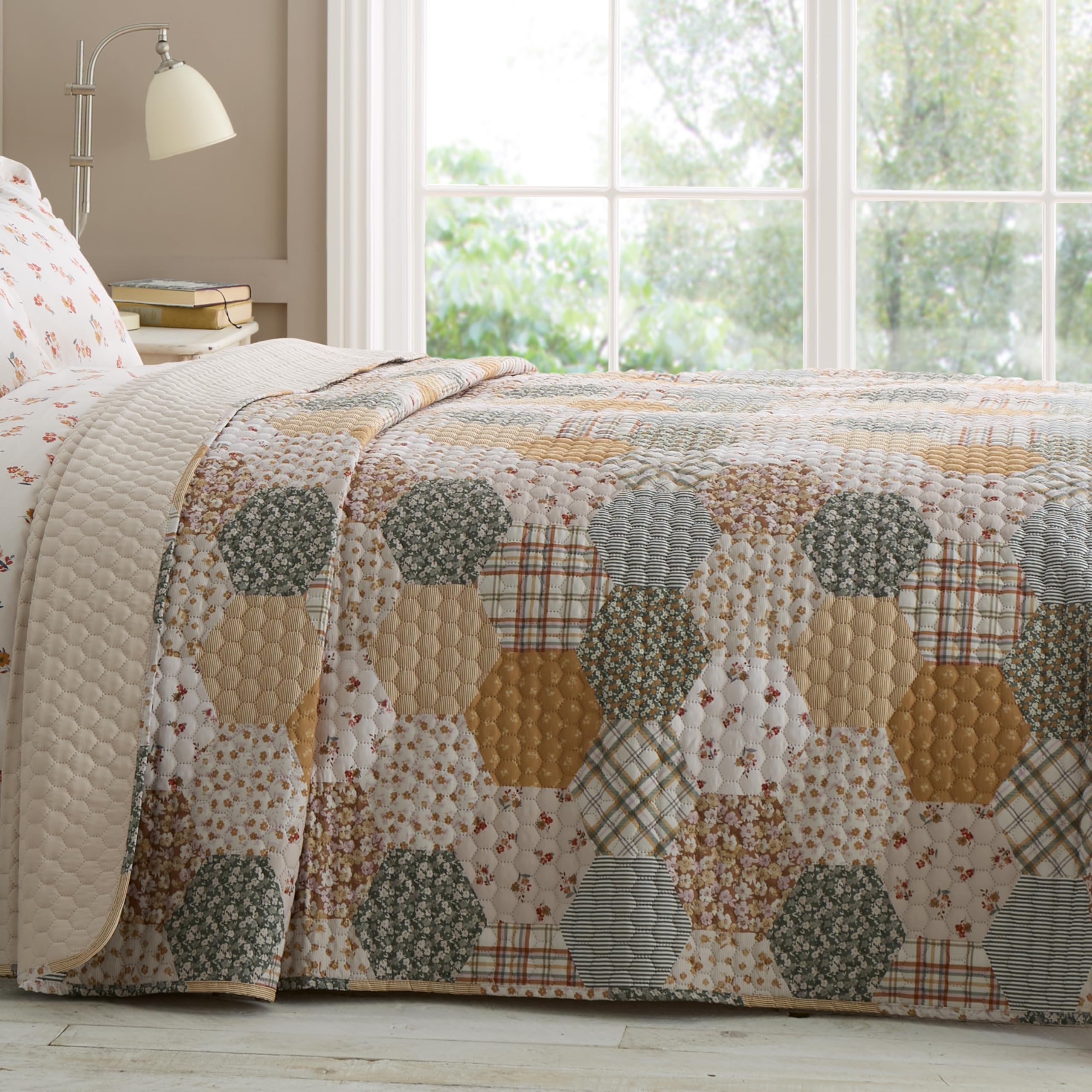 Catherine Lansfield Floral Patchwork Quilted Bedspread Natural