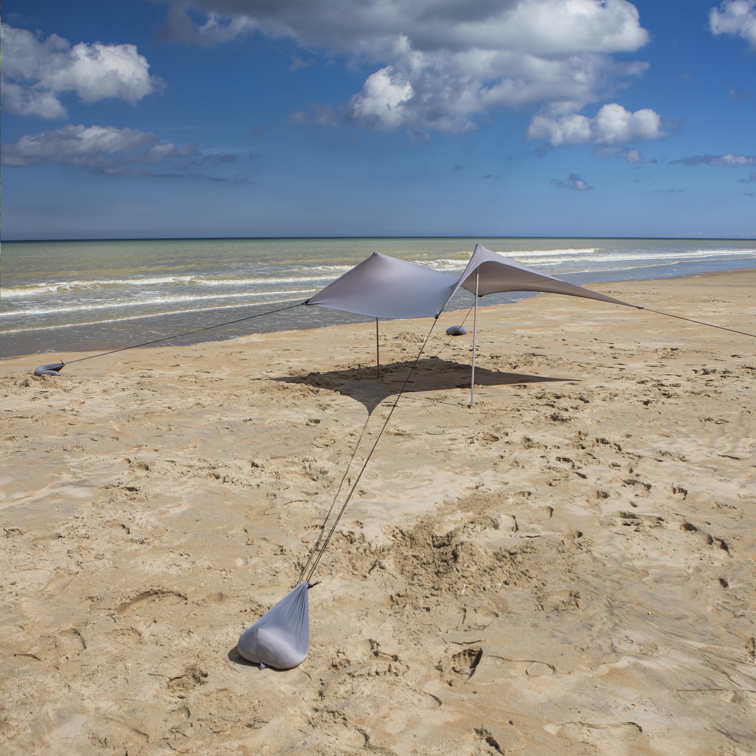 Meister 6819520 Voile d'ombrage - 210 x 210 cm - Protection UVA/B - SPF50+ - pour jusqu'à 4 Personnes - avec ancrages de Sable - Gris - Tente de Plage