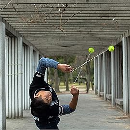 Yomega Raider - Professional Responsive Ball Bearing Yoyo, Great for Kids, Beginners and for Advanced String Yo-Yo Tricks and Looping Play. + Extra 2 Strings & 3 Month Warranty (Purple/Black Cap)