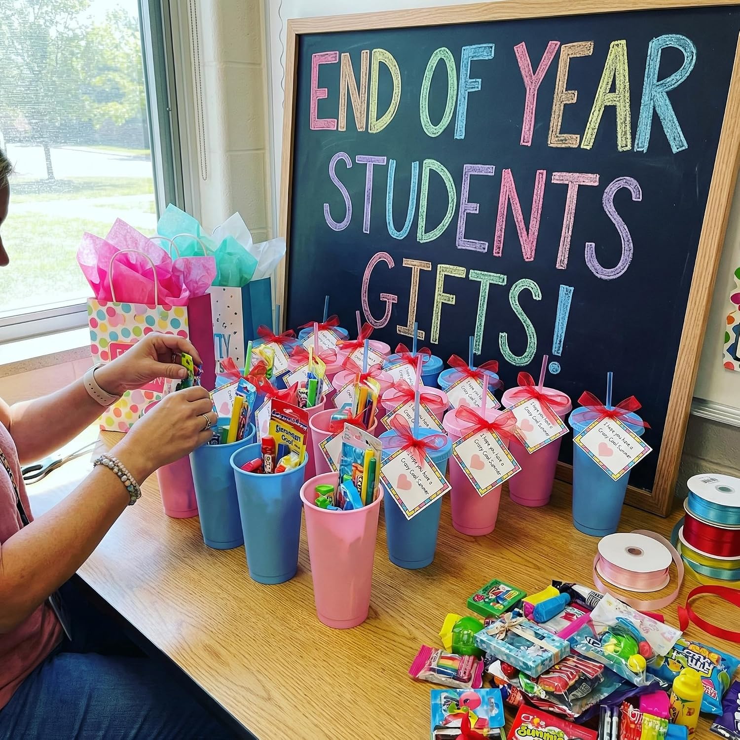 Skylety 24 Sets End of Year Students Gift from Teacher Plastic Tumbler with Lid and Straw Crazy Summer Cards for Classroom School Student End of Year Graduation Gifts
