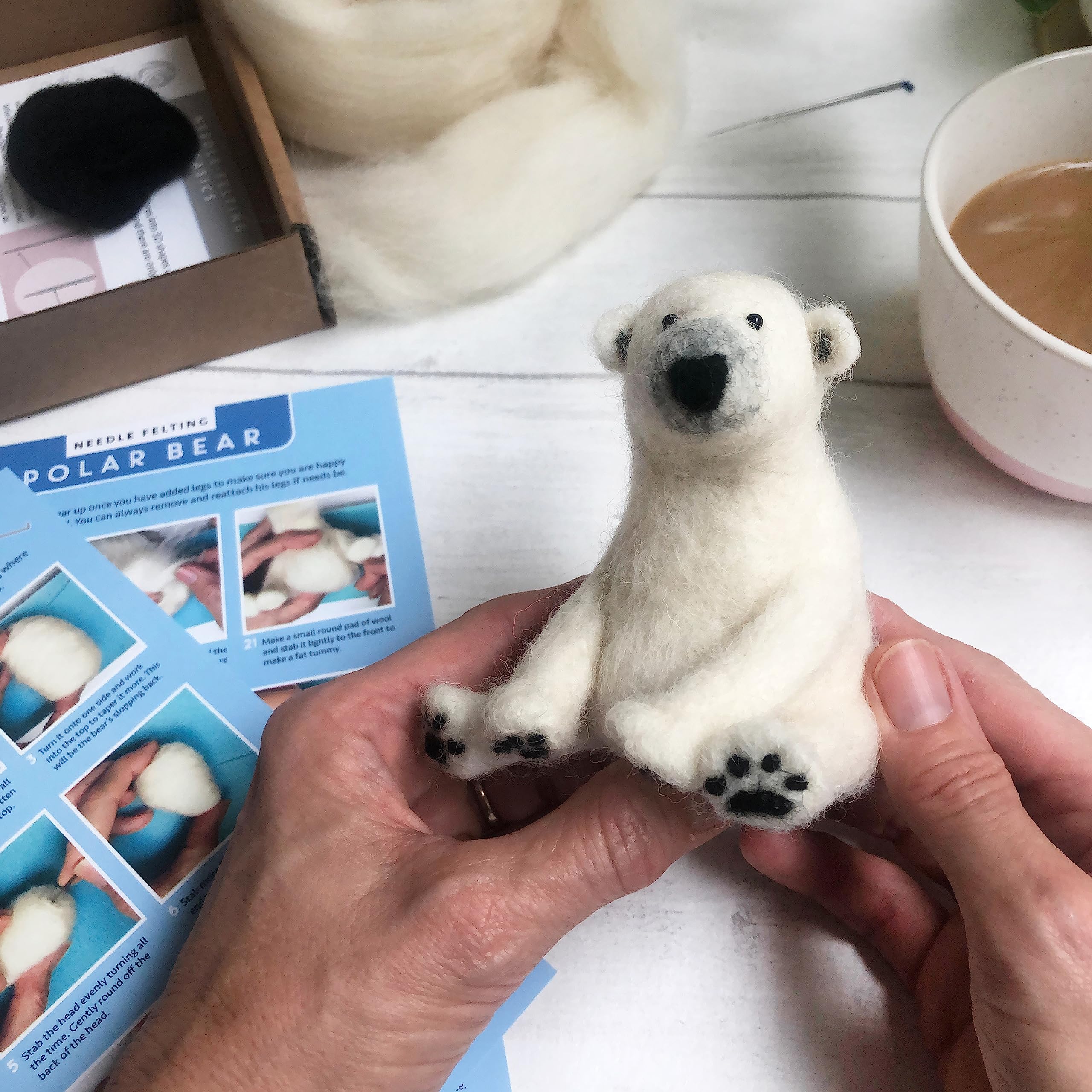 Bergin & Bath Needle Felting Kit - Image 3