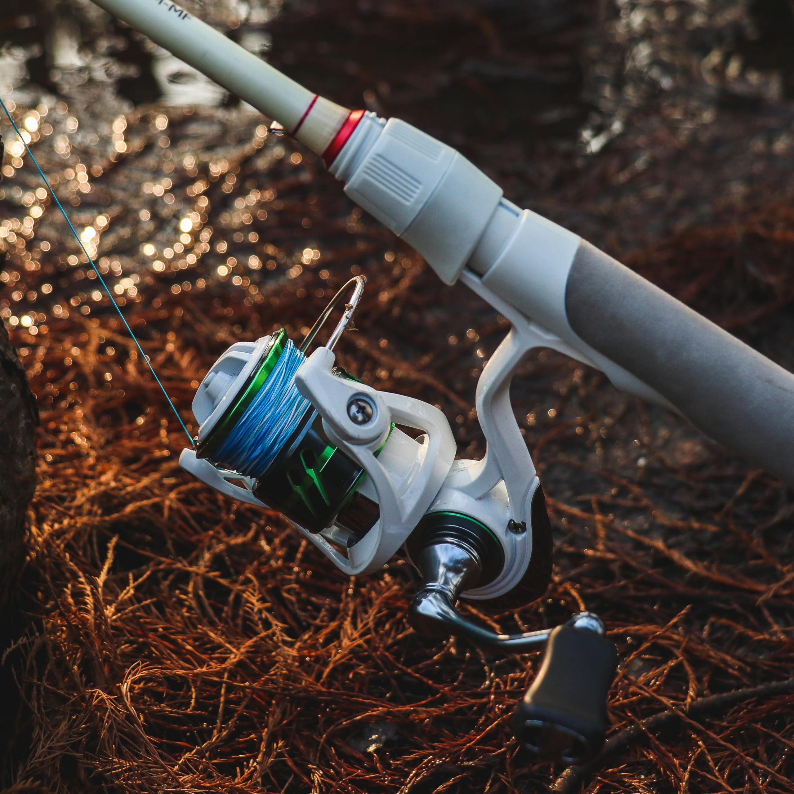 Amazon.com : RUNCL Camouflage Braided Fishing Line - 8 Strands Blue & White  Braided Line, Super Thin & Strong, Advanced Camo Pattern for Underwater  Stealth & Surface Visibility, Saltwater & Freshwater :