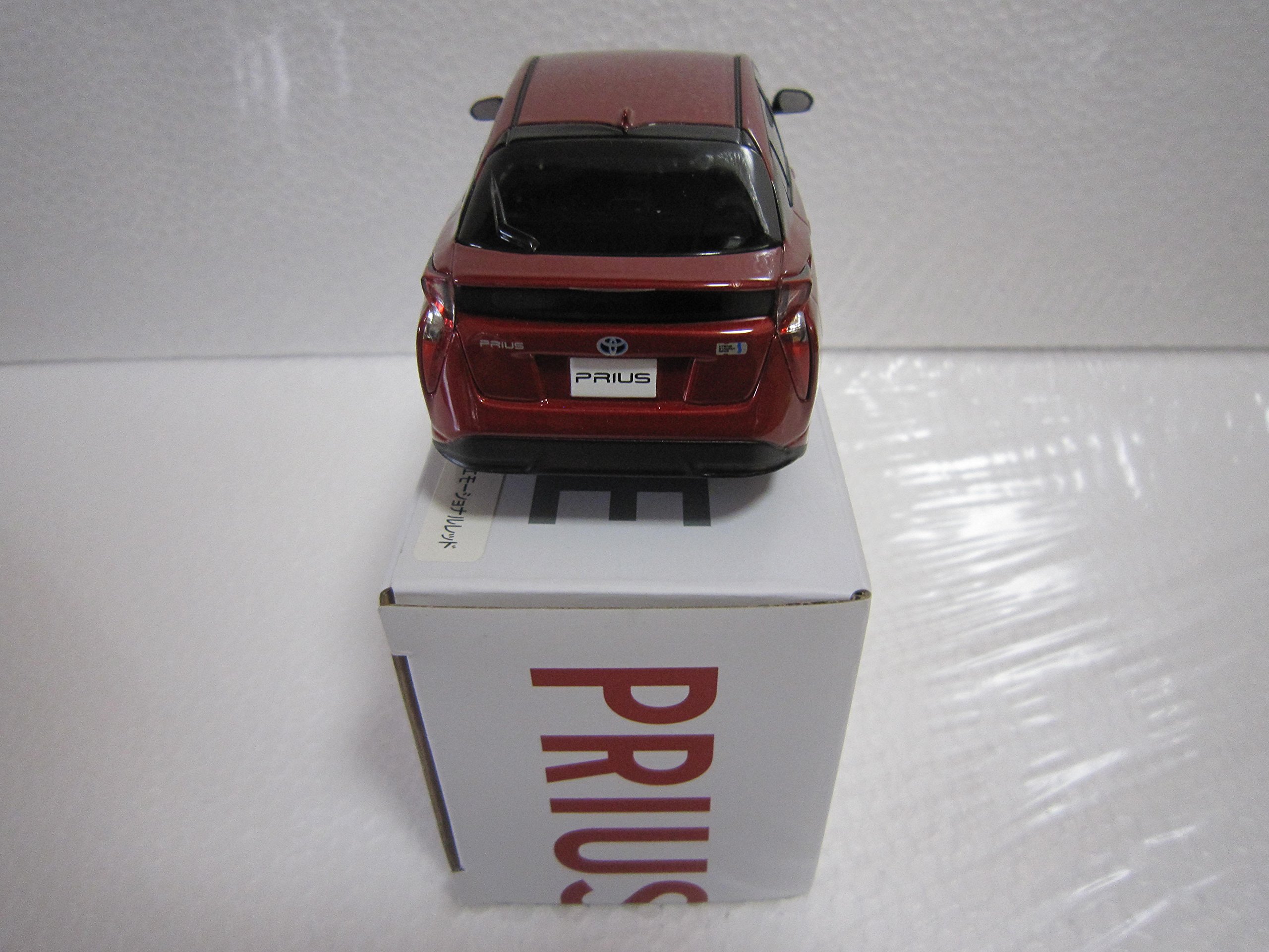 Amazon | トヨタ 1/30 オフィシャルミニカー 新型プリウス PRIUS