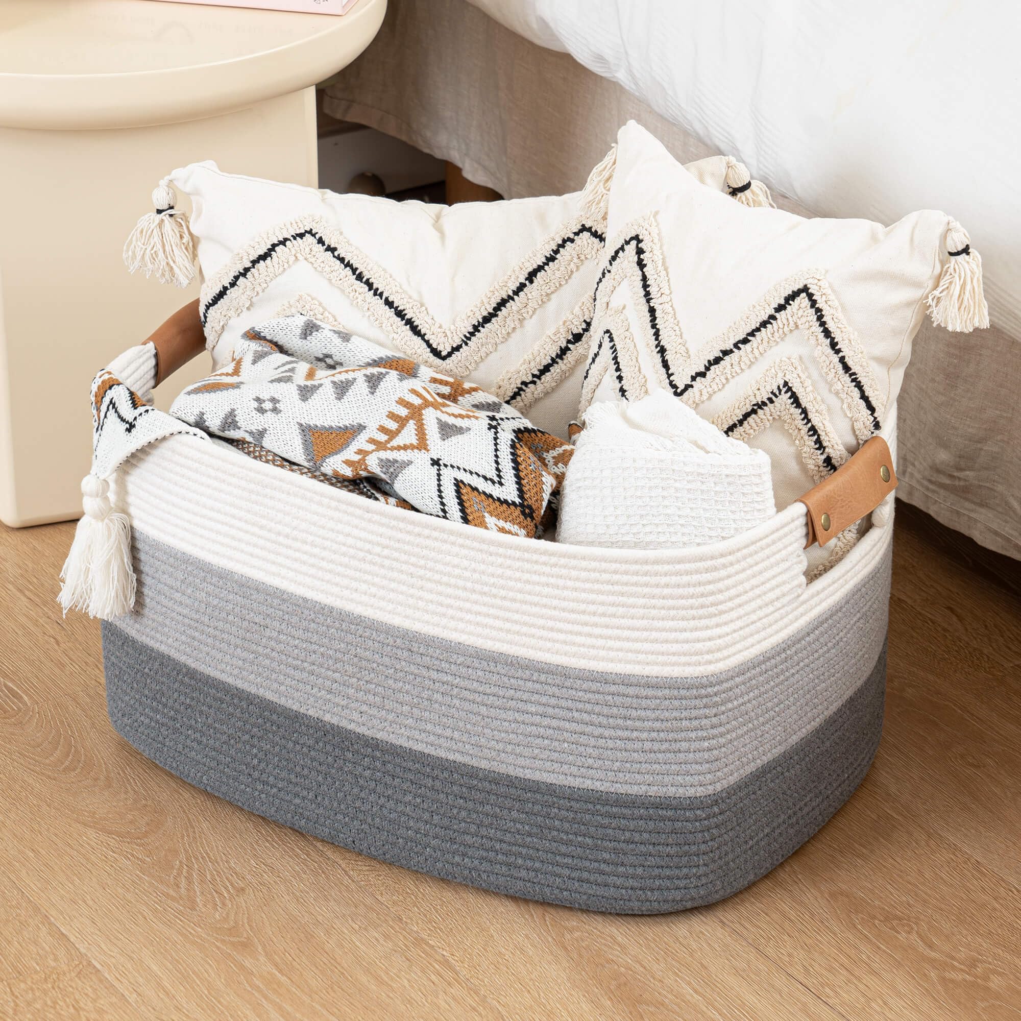danpinera 72L Cesto Rettangolare Extra Large in Corda di Cotone,Cesto Biancheria per Coperte, Cuscini in Vimini, Portaoggetti Morbido per Bambini e Giocattoli, 43 * 55 * 29cm Bianco con grigio
