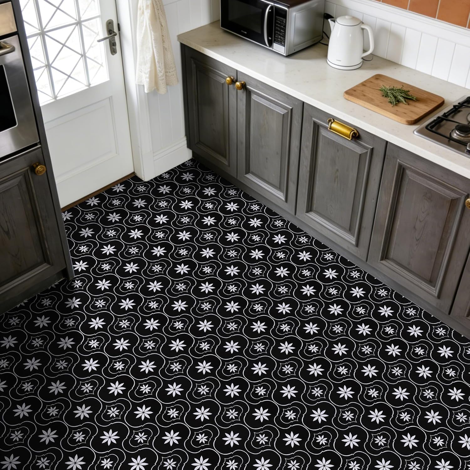 15.7" x 393.7" Peel and Stick Vinyl Flooring Roll, Black Self Adhesive Waterproof Flooring Cover 43 Sq.ft,Easy DIY Installation for Kitchen, Bathroom, Bedroom