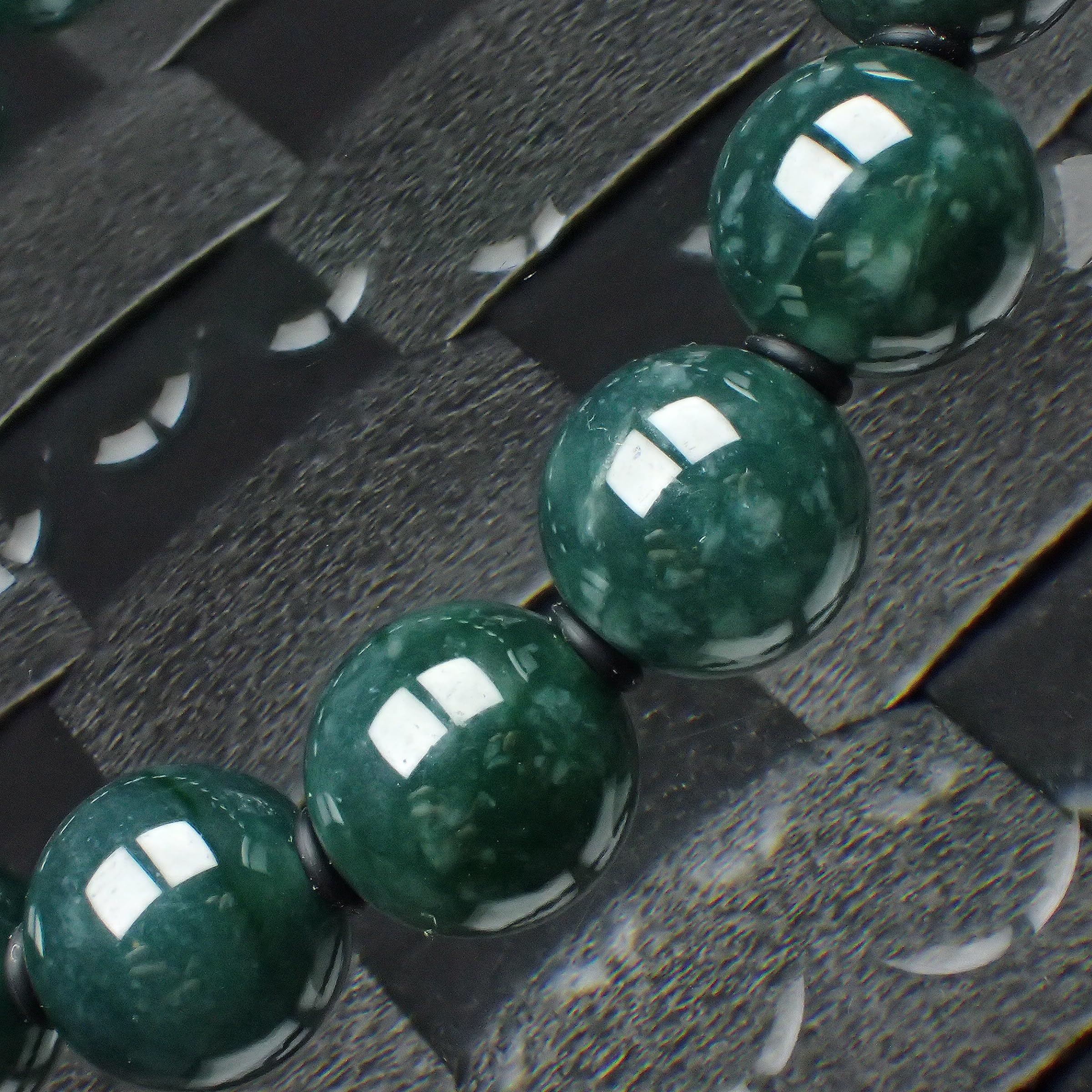 Amazon.co.jp: 訳あり(白い斑点有)希少高級天然石アクセサリー 5月