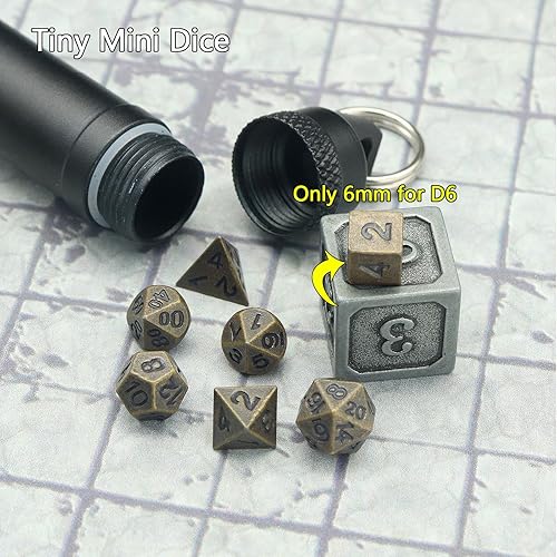Miniatura 9 de PJOY Juego de dados pequeños DND con estuche de collar hueco D20 negro dorado D20, llavero portátil de 7 piezas, llavero de hierro antiguo, juego de