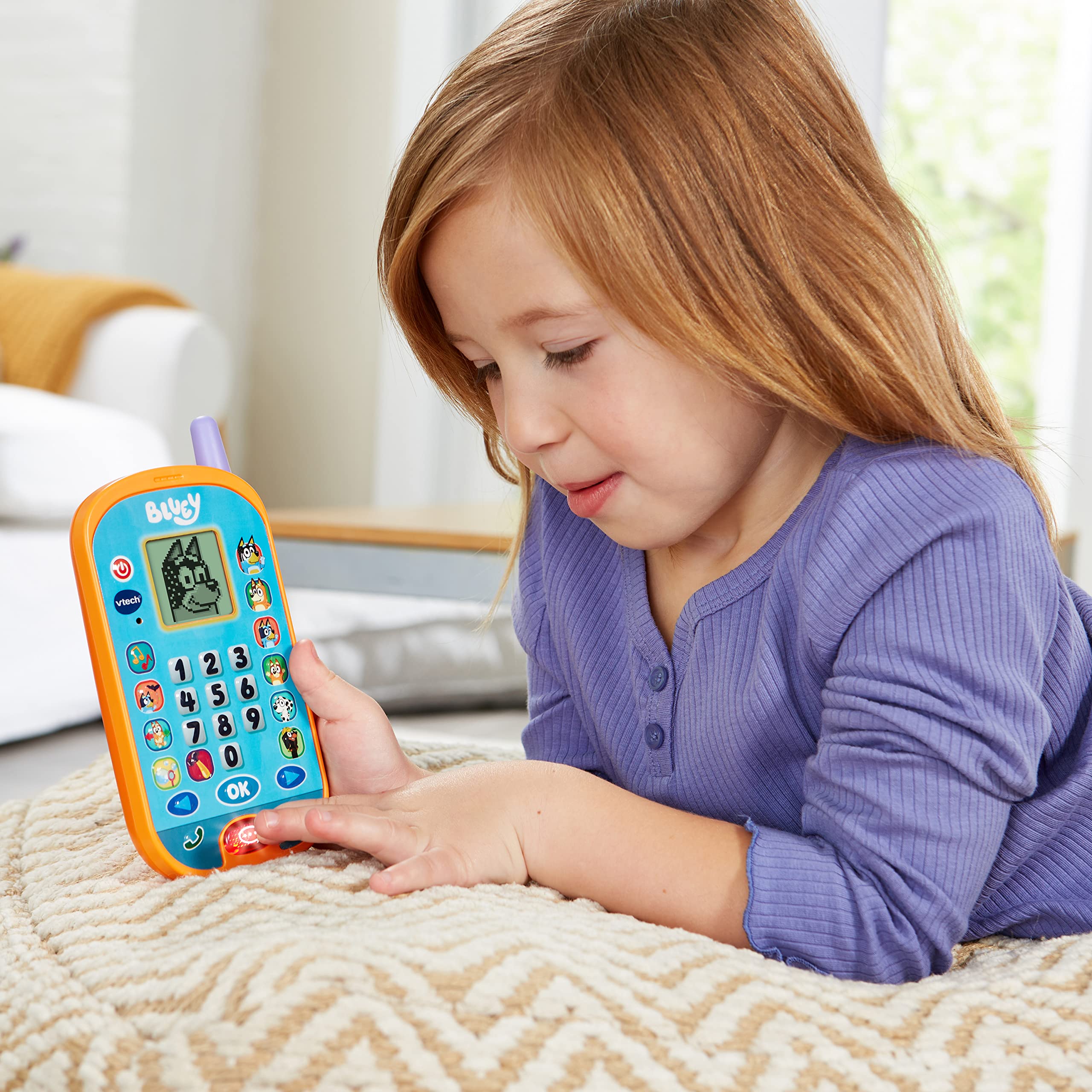 VTech - Bluey, Le Smartphone Éducatif, Téléphone Portable Enfant avec Écran Rétroéclairé, 4 Jeux, Jouet Interactif, Cadeau Enfant de 3 Ans à 7 Ans - Contenu en Français