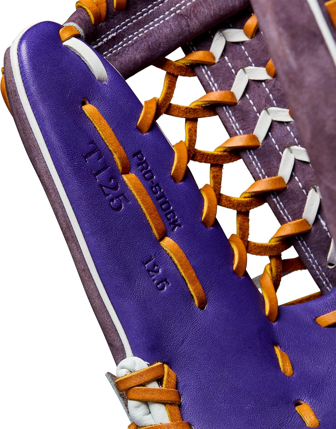 Wilson Spring 2025 A2000® Fastpitch Gloves