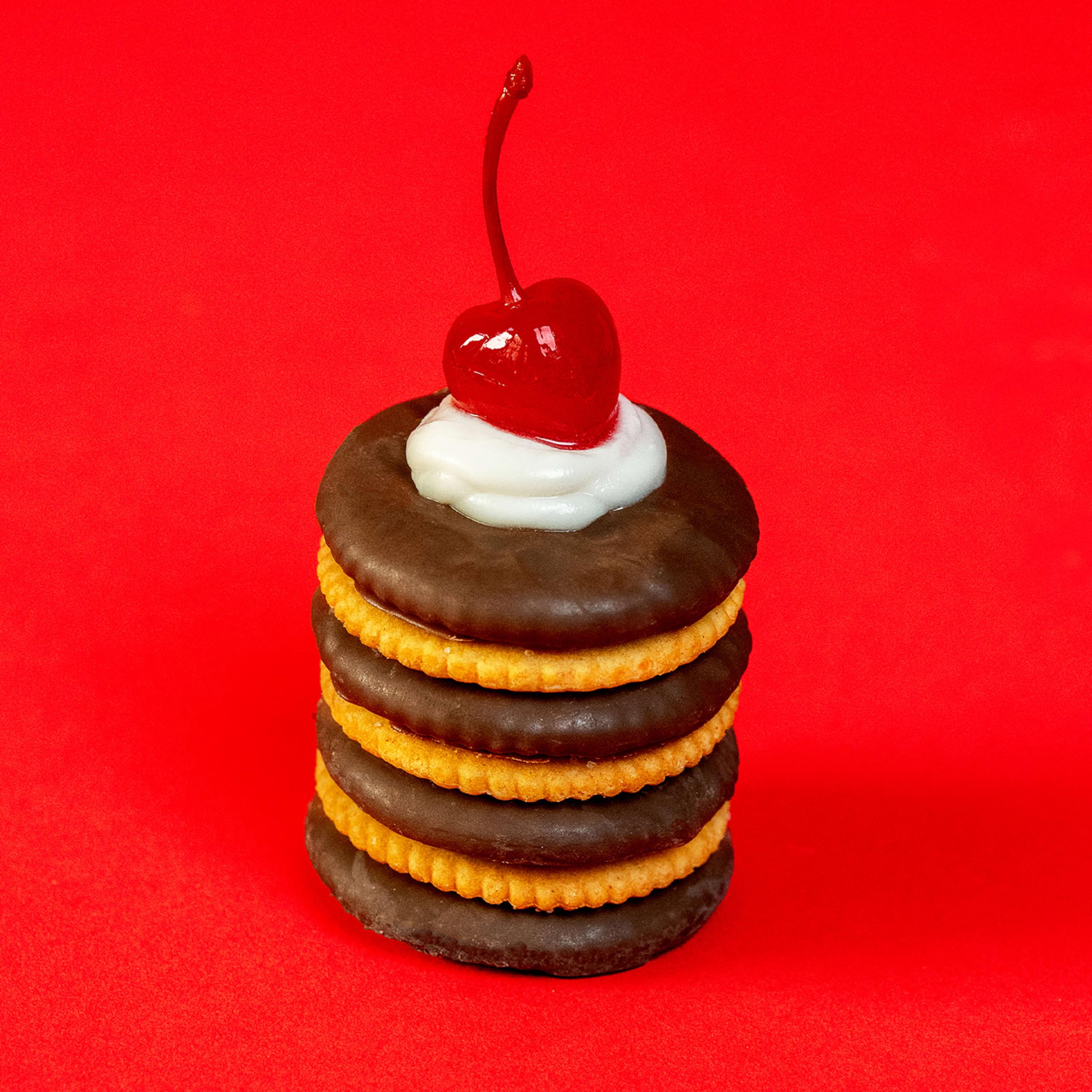 Amazon | RITZ Fudge Covered Holiday Crackers、限定版、221.1 g