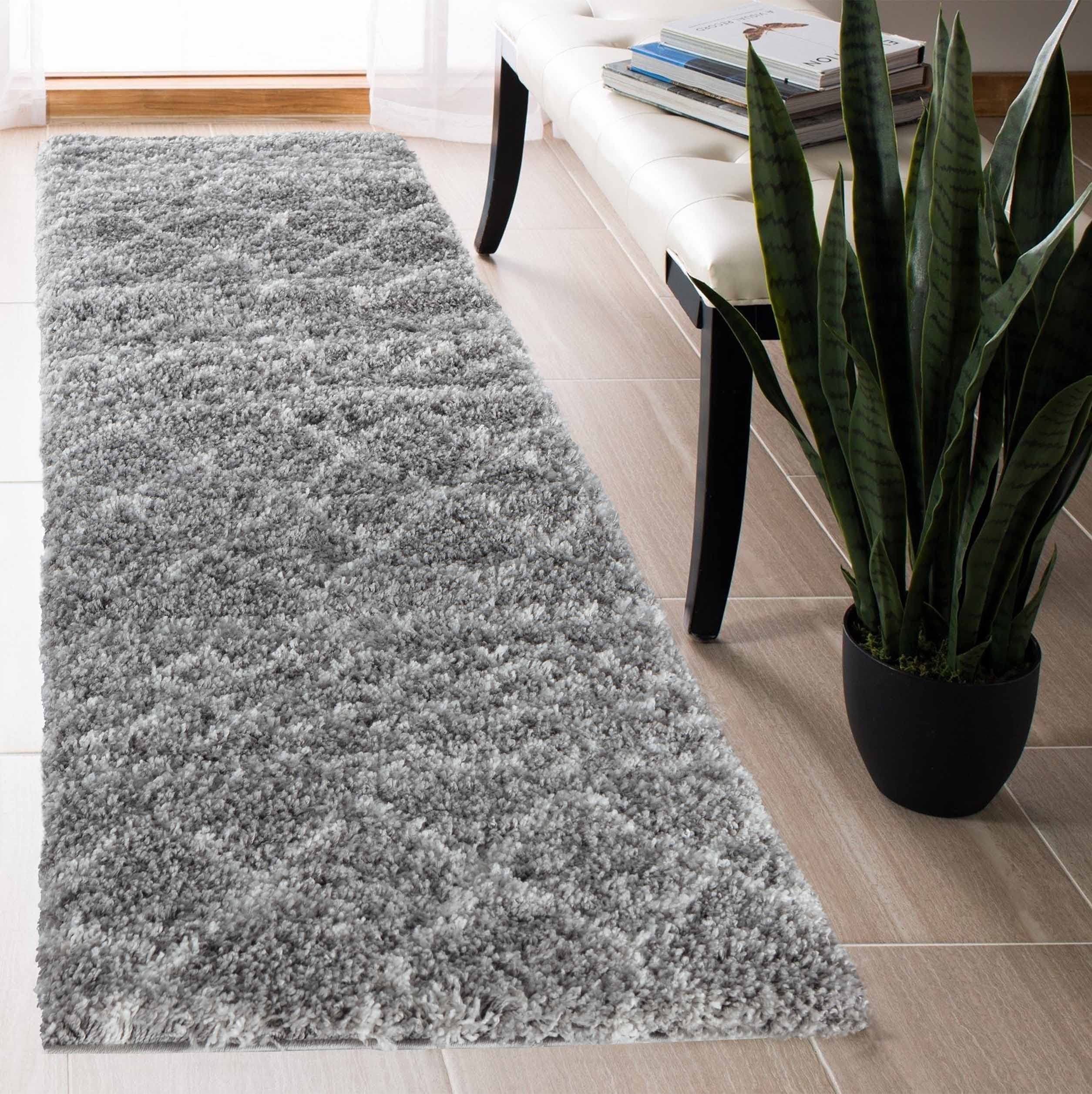 Alfombra marroquí bereber con acabado geométrico elegante para decoración selecta