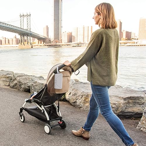 Miniatura 10 de Ubbi Dispensador de toallitas para bebés, contenedor portátil para viajes, accesorio de bolsa de pañales imprescindible para recién nacidos, soporte