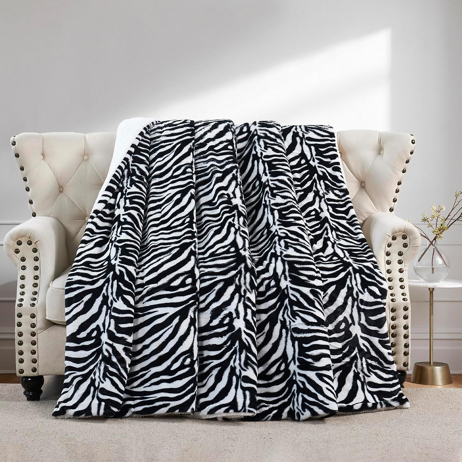 HESTIN Zebra Print Blanket Animal Western Cute Decorative Throw for Couch Sofa Bed, Warm Blankets with Sherpa Backing for Adults and Kids (86"x92")