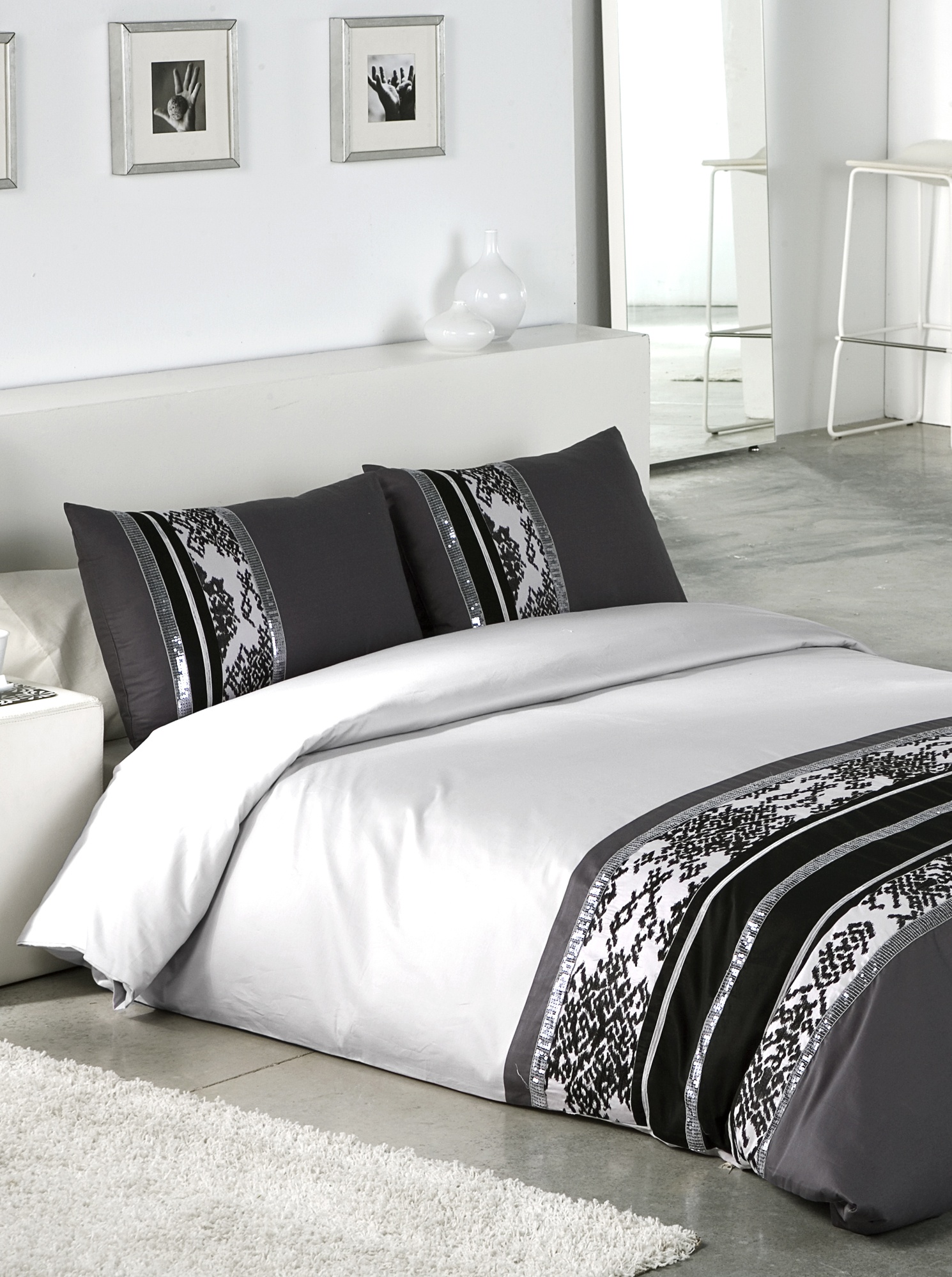 ANTILO Funda Nórdica Bordada Dans Blanco / Negro Cama de 135 (220x240)