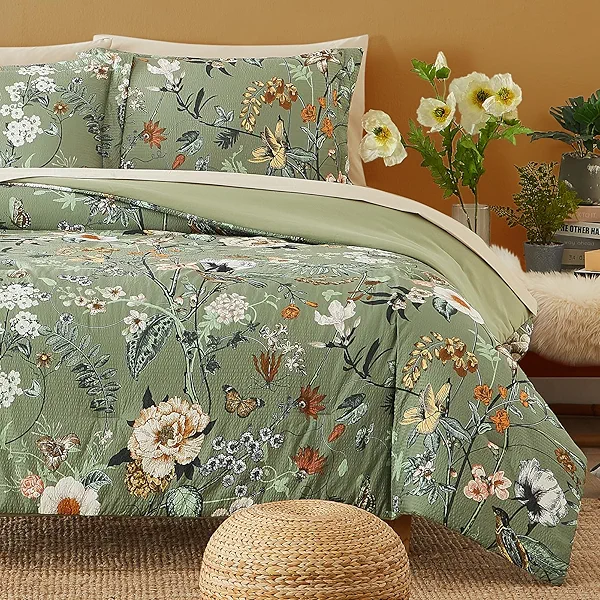 CASAAGUSTO Queen Comforter Set, 7 PCS Green Butterfly Floral Comforter Set with Flowers Leaves Pattern, Soft Seersucker Design All Season Queen Size Bedding Set(90"X90")