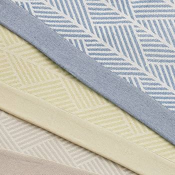 Amazon｜萩原 ラグ ホワイト 約90×185cm 「クラック」 洗濯機で