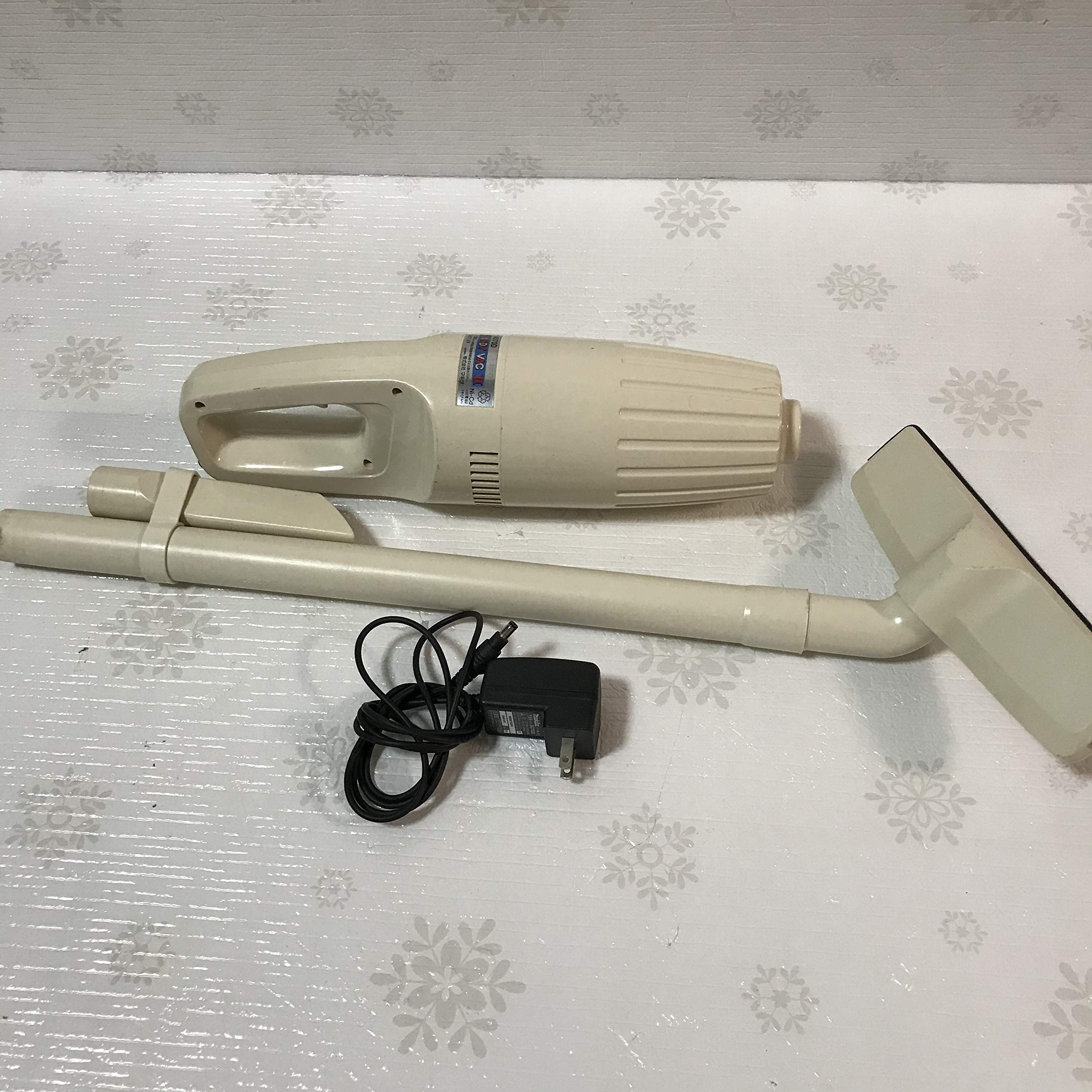 Amazon | マキタ(Makita) 充電式クリーナ 4070DW | 集じん機