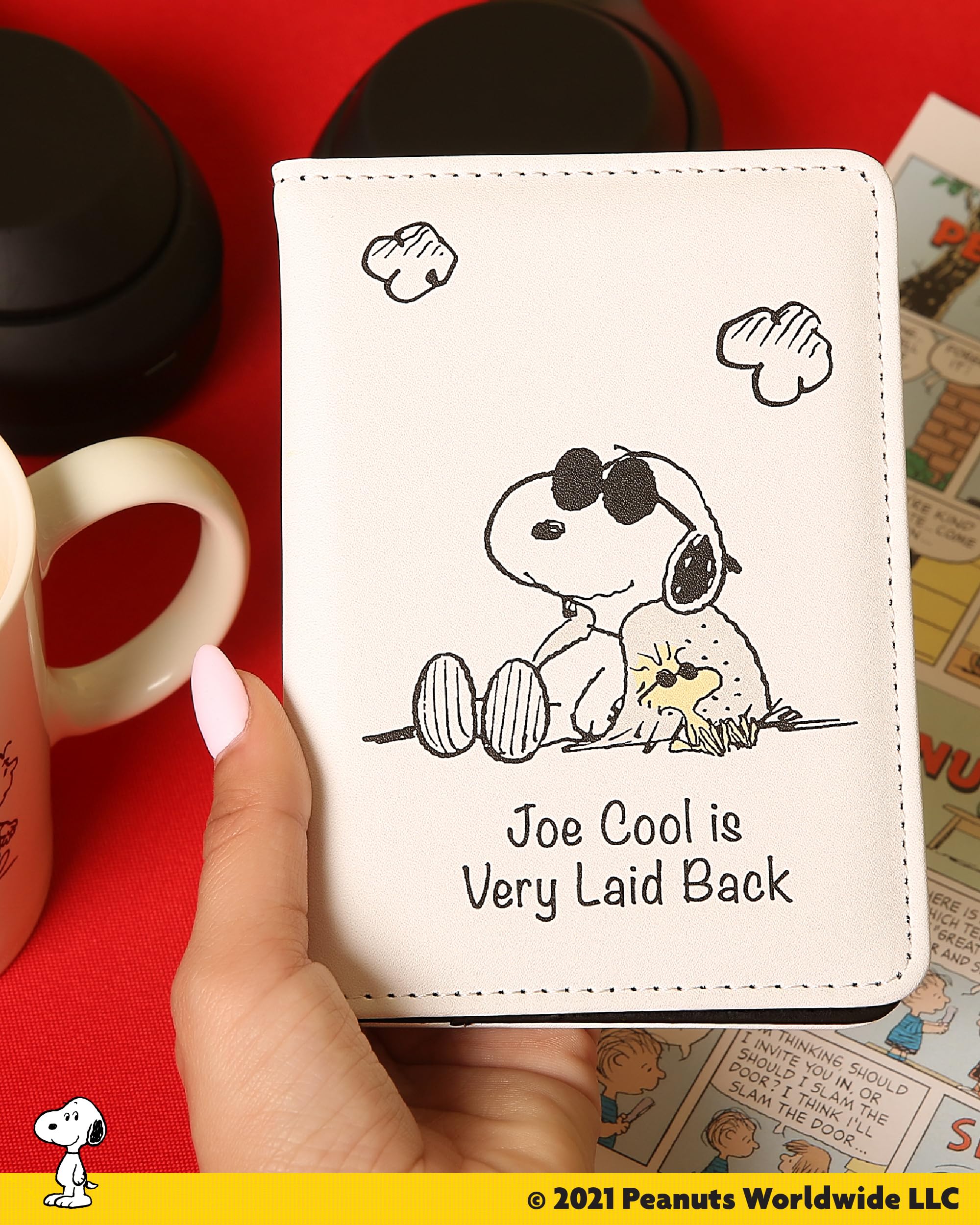 Peanuts Snoopy - Custodia per passaporto con licenza ufficiale, porta passaporto da viaggio, bianco, classico | Regali Woodstock e Snoopy