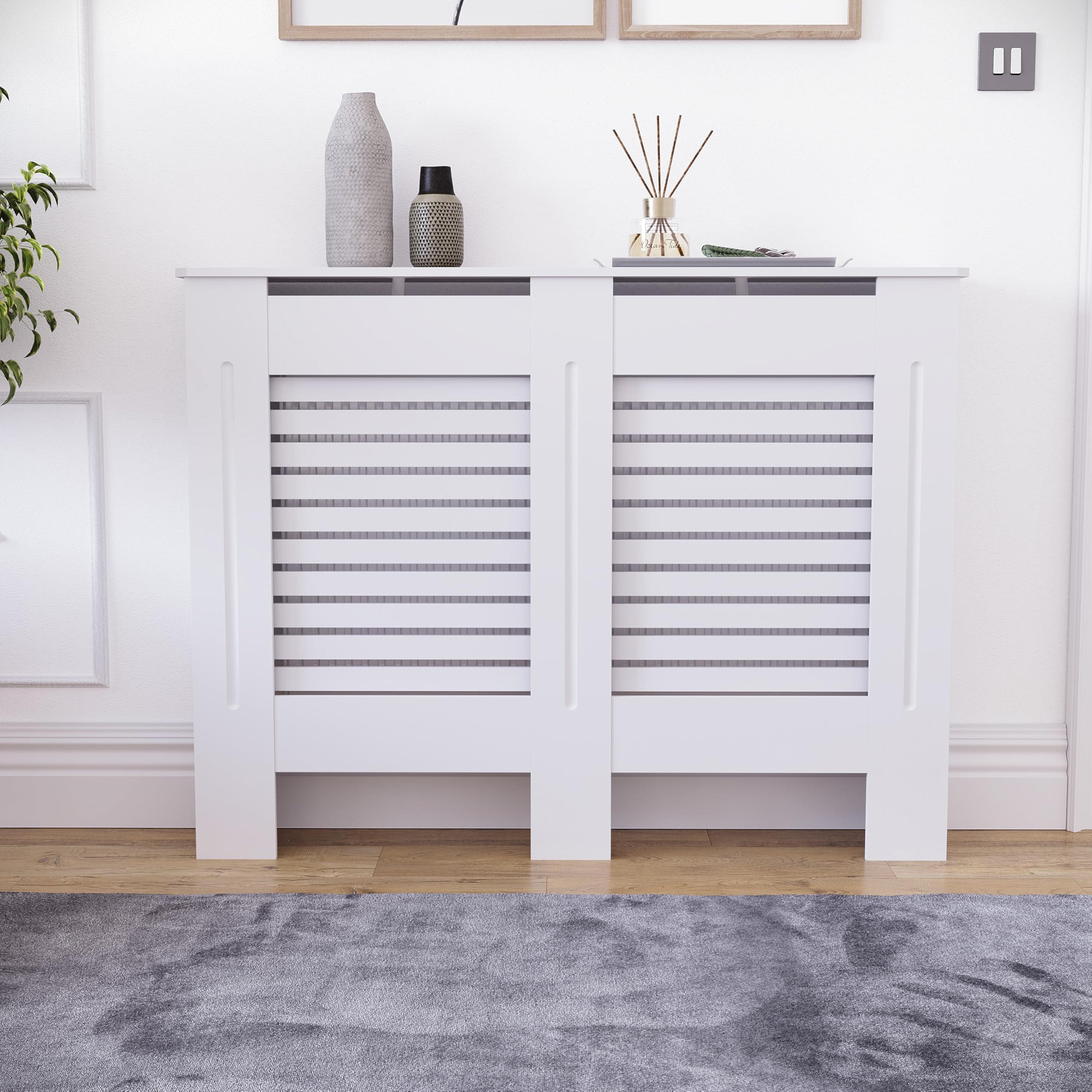 Vida Designs Arlington Cache-radiateur moderne en MDF peint blanc, à lattes, grille, étagère supérieure en bois, taille M (H : 83,3 x l : 111 x P : 19 cm