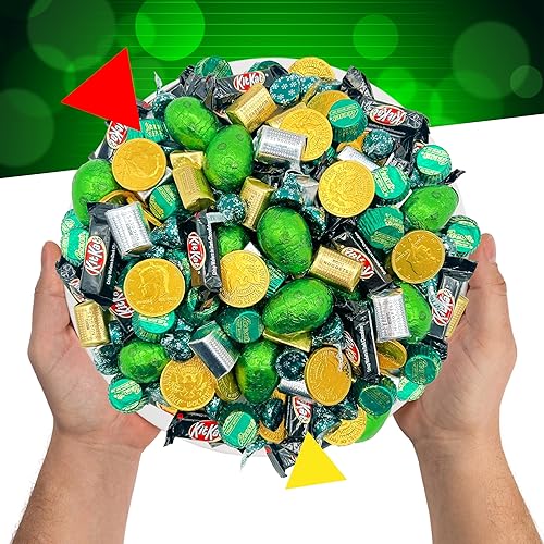Miniatura 5 de Paquete variado de dulces de chocolate del día de San Patricio  Monedas de oro, Hershey's Kiss y NUGGETS, barras KITKAT, REESEScups y luces (bolsa