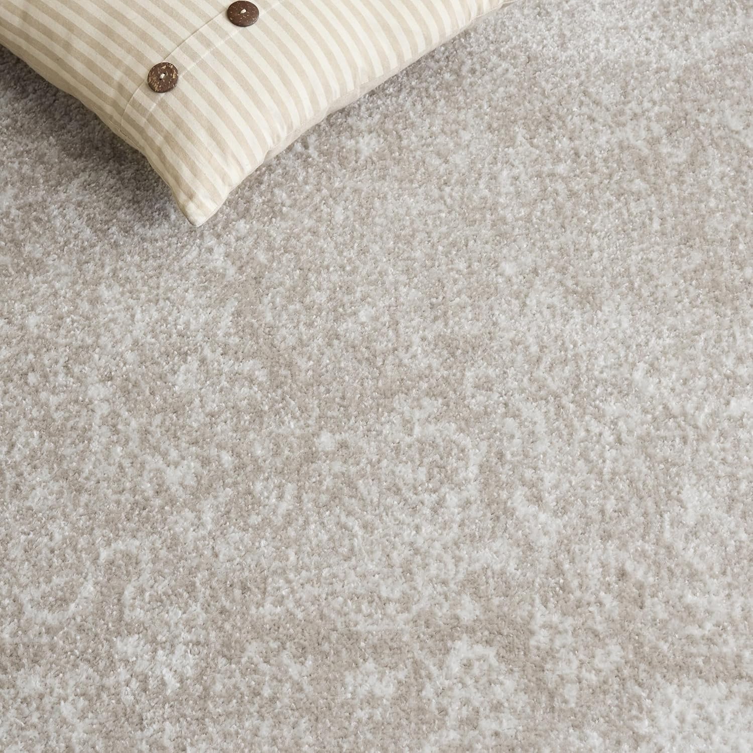 SAFAVIEH Area Rug 8x10 - Adirondack Collection - Large - Distressed Vintage Floral Design, Beige & Taupe, Non-Shedding & Easy Cleaning, Ideal for Living Room, Bedroom, Dining Space (ADR109E)