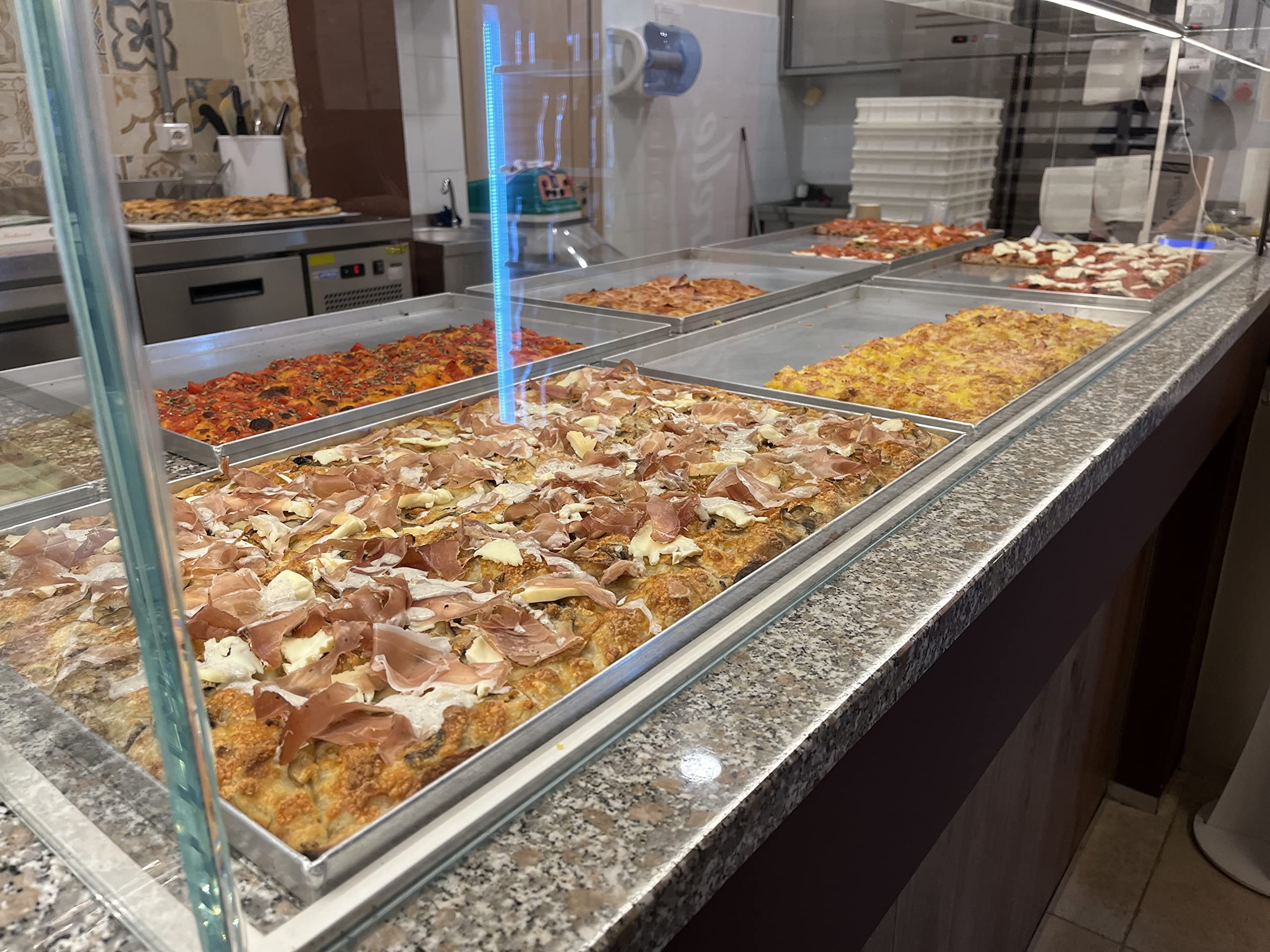 MBH – 5 Teglie In Alluminio 60x40x2,5 Cm Per Panetteria E Pasticceria Professionale, Bordi Arrotondati