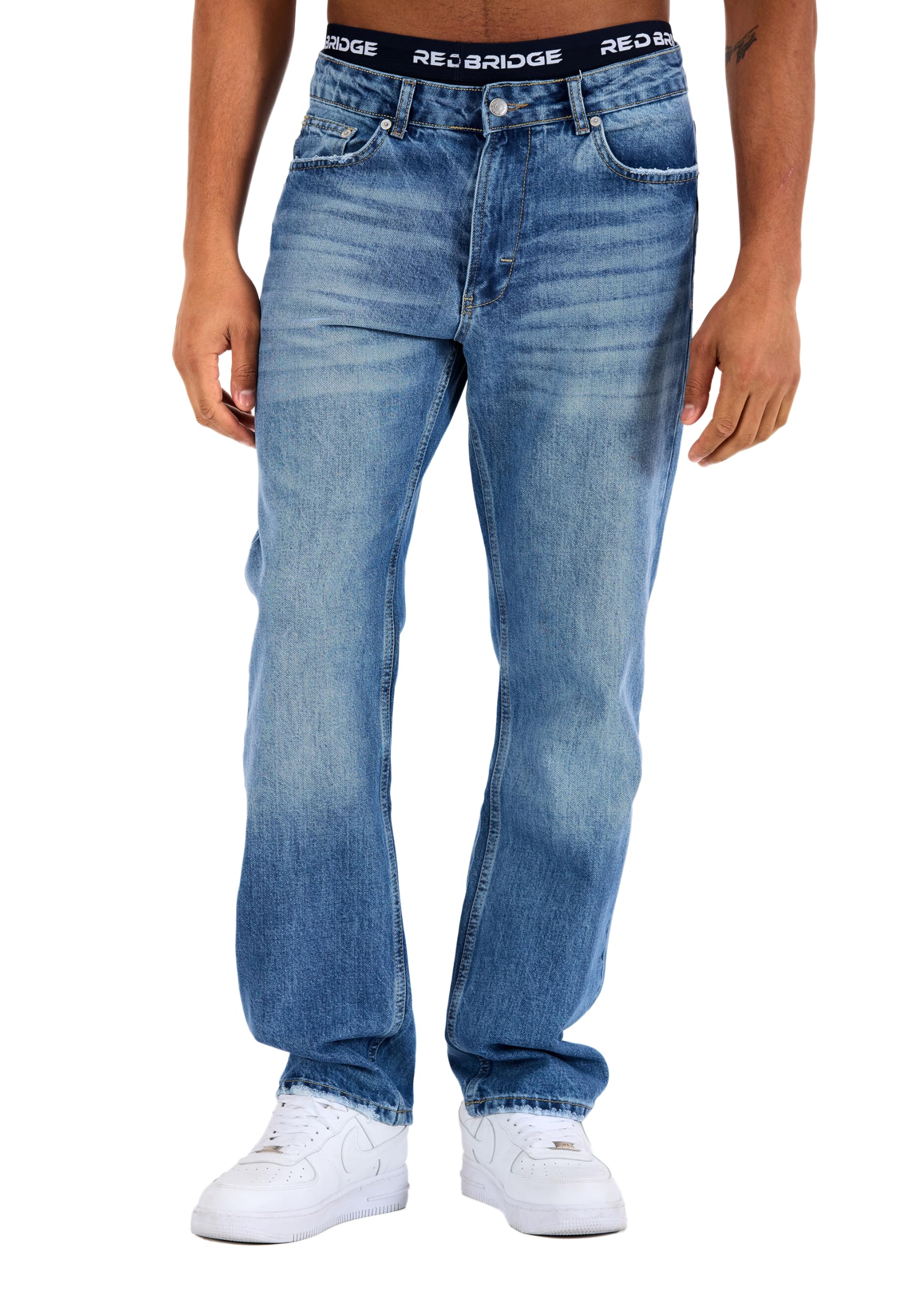 Redbridge by Denim House - Pantalones vaqueros clásicos de corte recto con efecto bigotes de lavado ligero, cómodos 5 bolsillos para el día a día y el tiempo libre