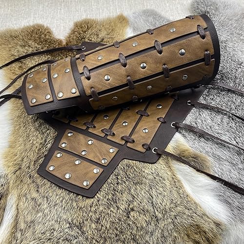 Vista 4 de HiiFeuer Brazaletes medievales de piel sintética con tachuelas, protectores de brazo mercenarios vintage, guanteletes de arquero caballero para Ren