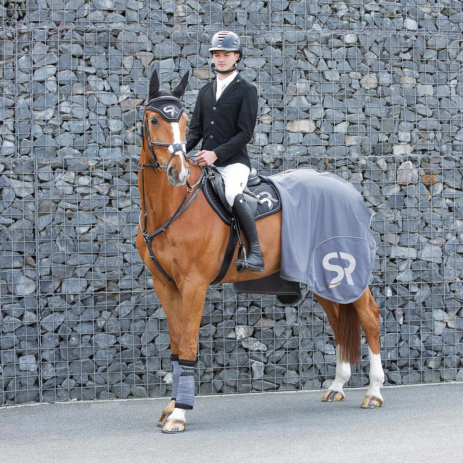 Sunride Abschwitzdecke für Pferde (Boston) aus Softshell mit Fleece - schnelltrocknend, reflektierend und schmutzabweisend (125 cm, grau)