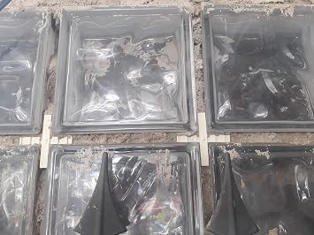 Glass block separator 10 mm, bag 30 pcs