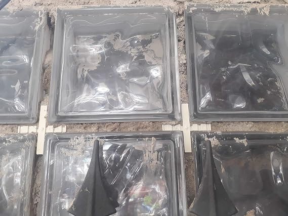Glass block separator 10 mm, bag 30 pcs