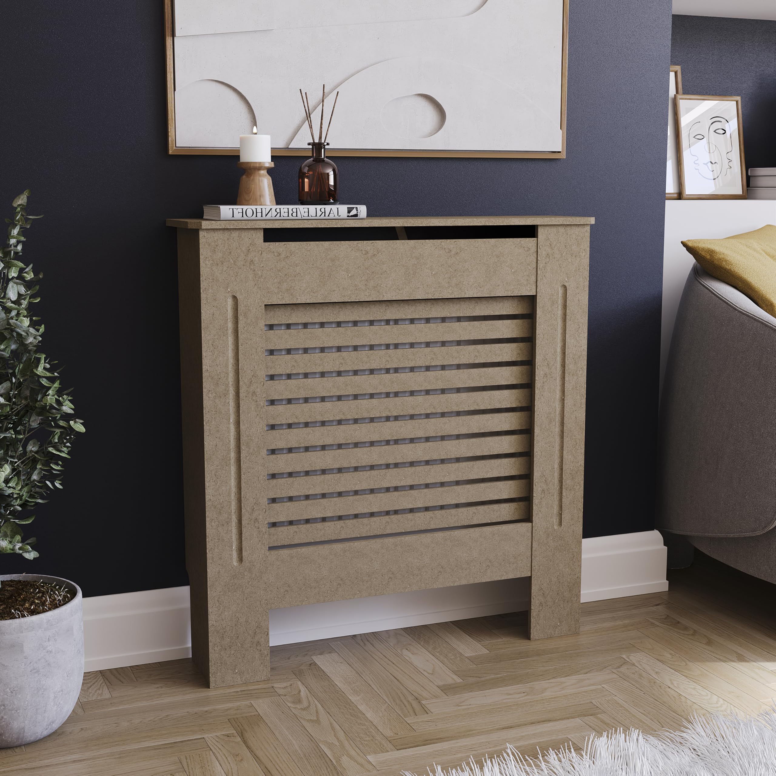 Interior gris beige minimalista moderno con molduras de pared de sofá