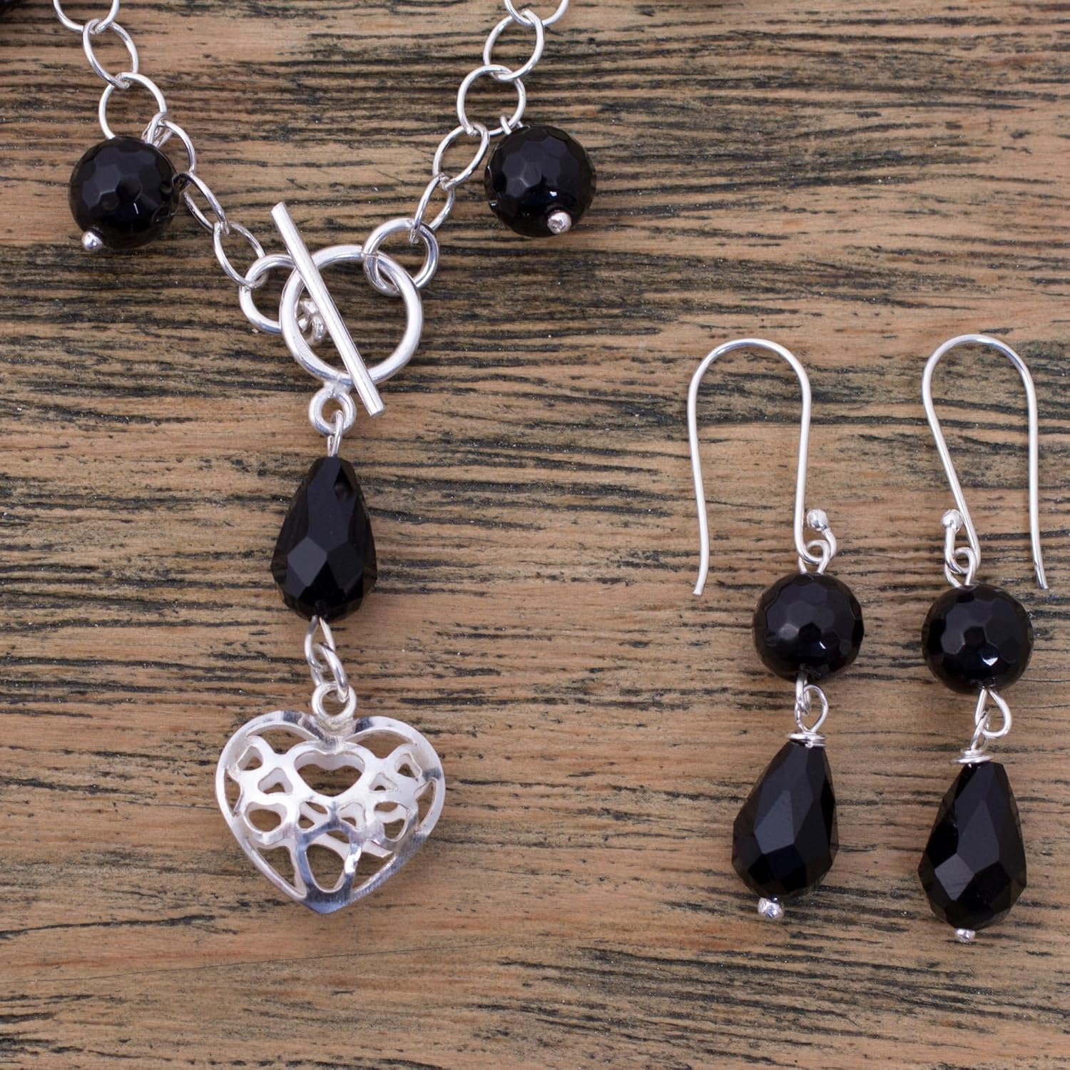 NOVICA Artisan Handcrafted Agate Jewelry Set Black Sterling Silver Heart Glass Bead Pendant Mexico Birthstone [necklace Length 18 in L 5 mm W Pendant(s) 1.7 in L x 0.7 in W x 0.3 in D Earrings 1.9 In]