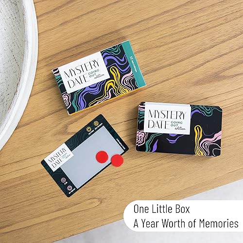 Miniatura 9 de da Vinci's Room Mystery Date Staying in Edition - 52 tarjetas de idea para fecha en casa con 52 iniciadores de conversación