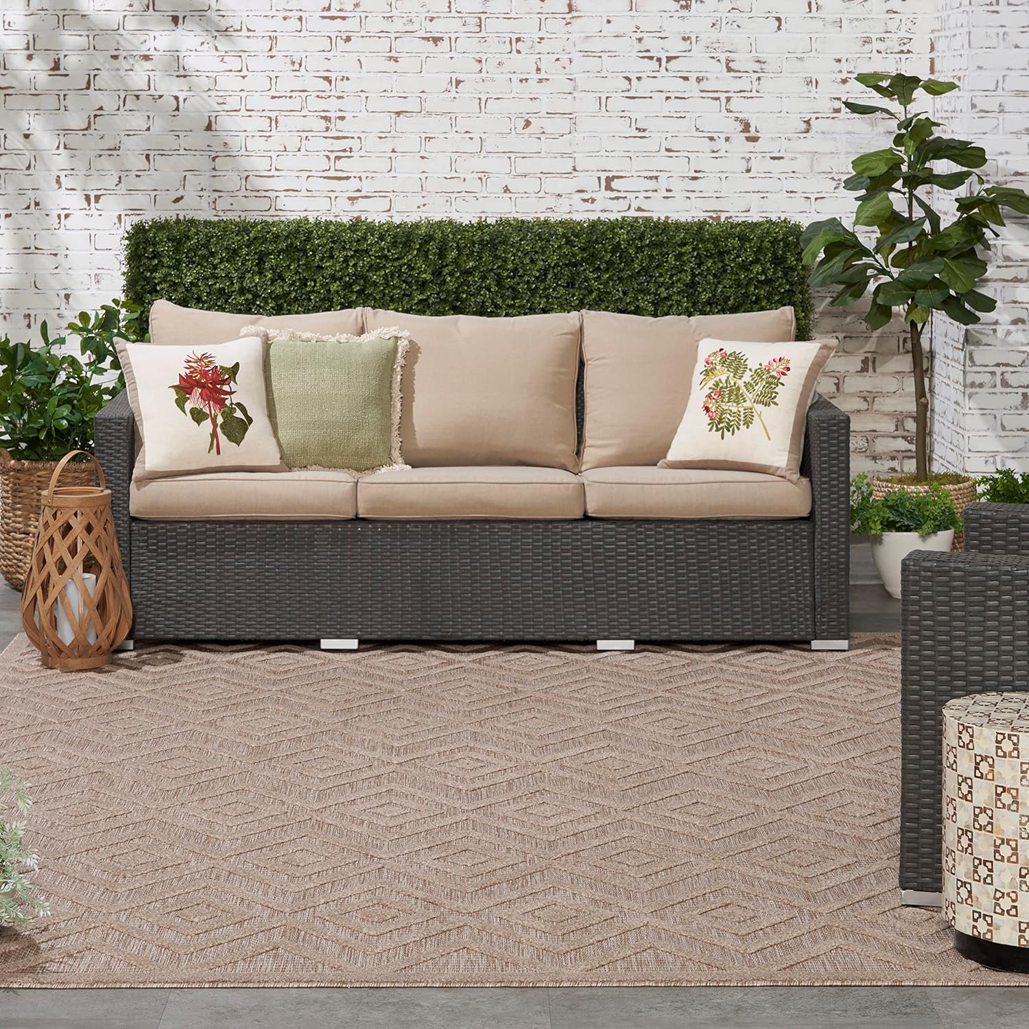 Natural Beige Diamond Flatweave 8' x 10' Indoor Outdoor Rug