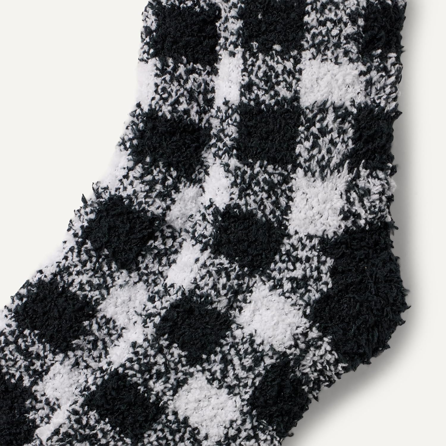 Amazon Essentials Women's Cozy Fuzzy Slipper Socks, Plush Sleep Socks, 5 Pairs - Image 3