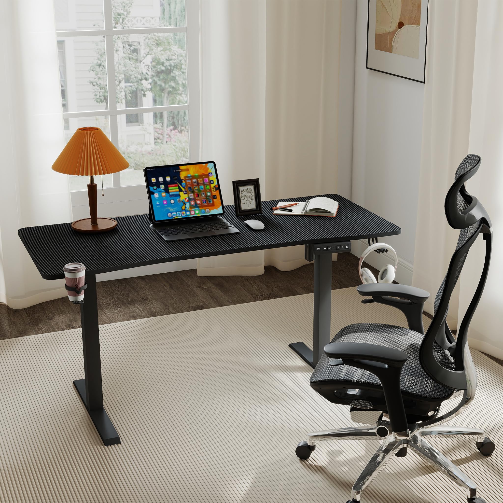 ACXIN 160x60 cm Elektrischer Höhenverstellbarer Schreibtisch, Carbon-Oberfläche und Typ-C Ladeanschluss, Gaming Tisch mit Memory-Funktion, PC Arbeitsplatz, Steh-Sitz Tisch, Bürotisch, Schwarz