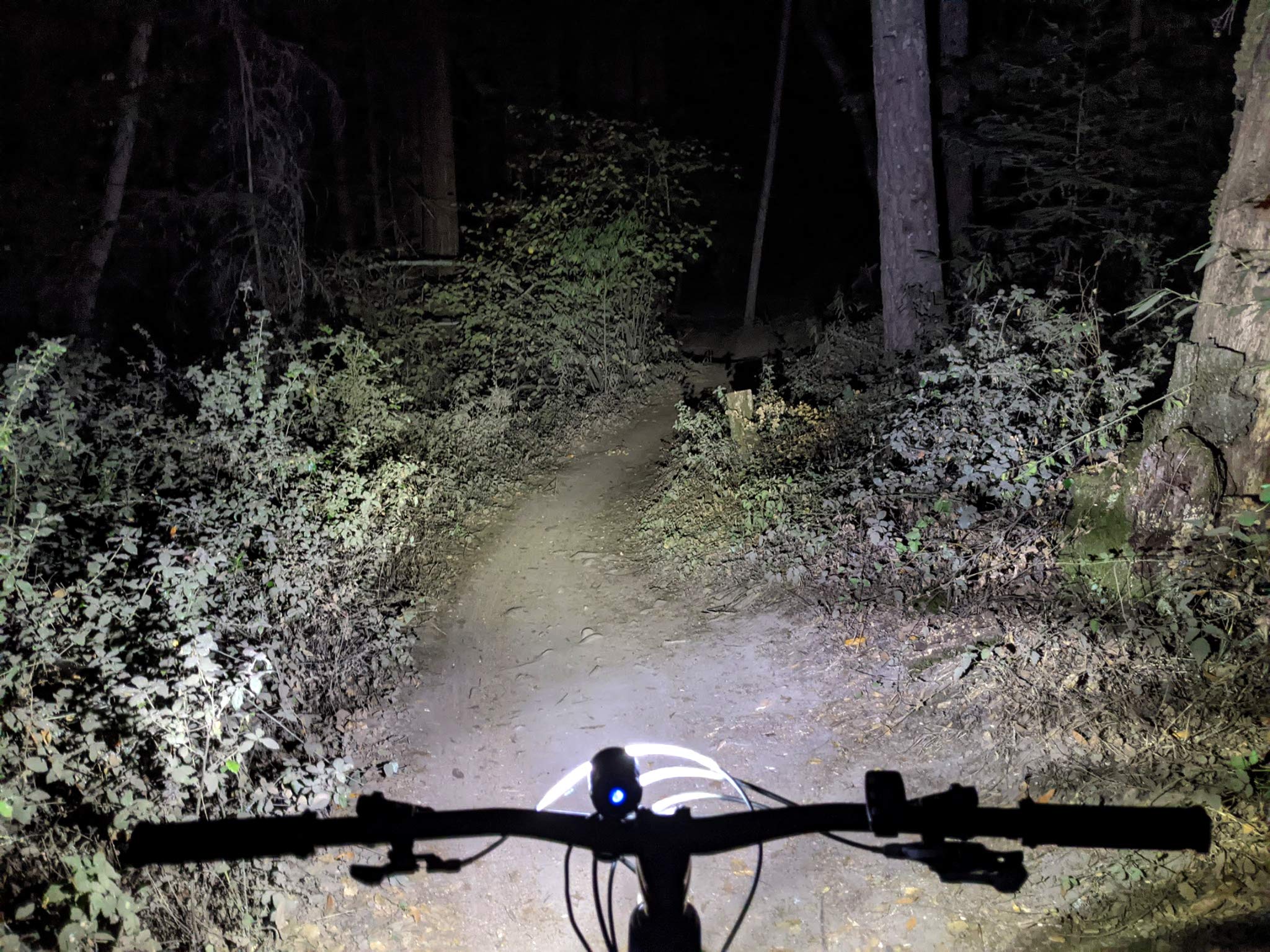 Amazon | Cycle Torch GT3000 - 超明るい 充電式マウンテンバイク